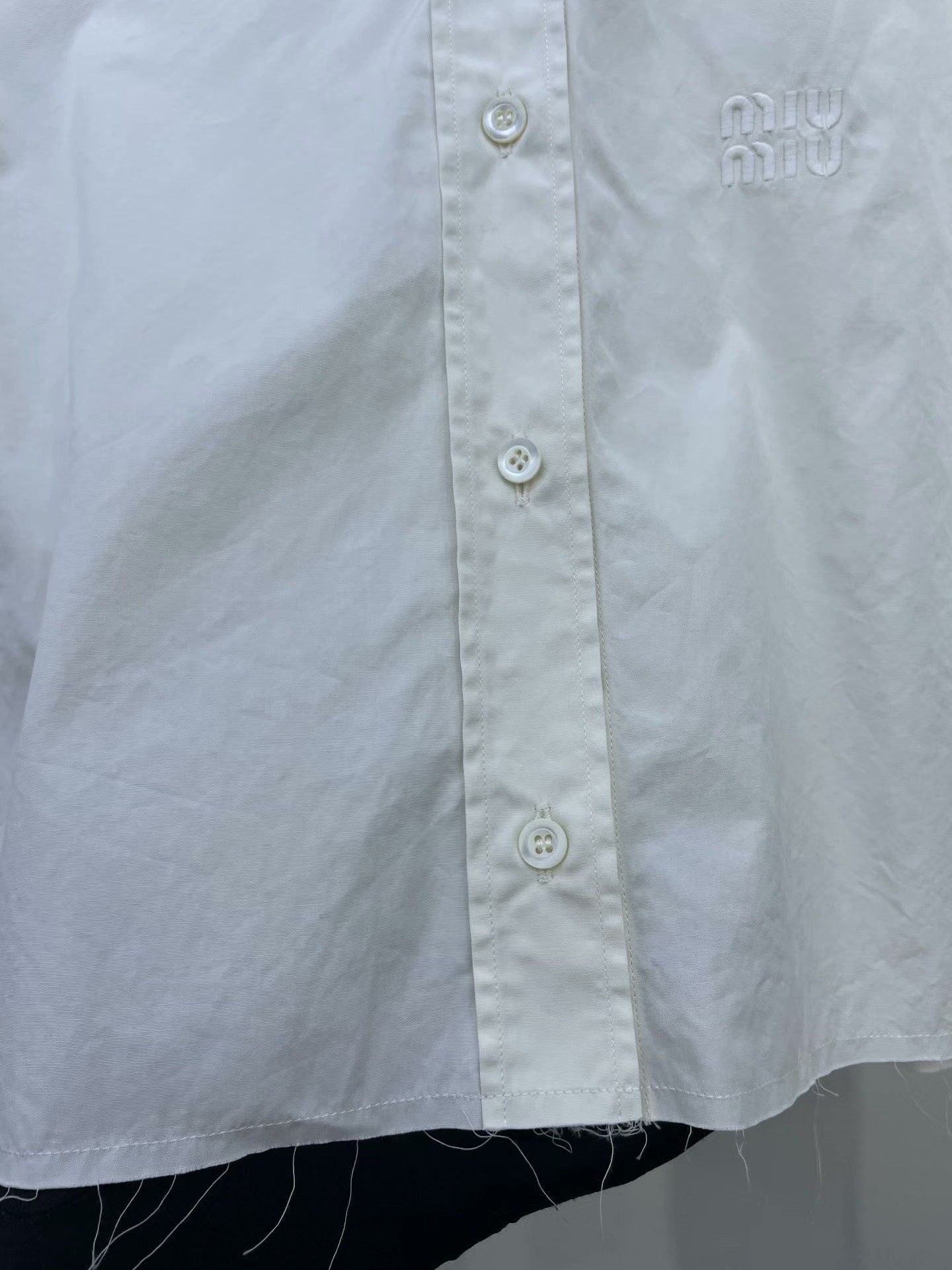 Miu Miu Miu Miu Embroidered Letter Short Shirt Size XS / US 0-2 / IT 36-38 - 3 Thumbnail