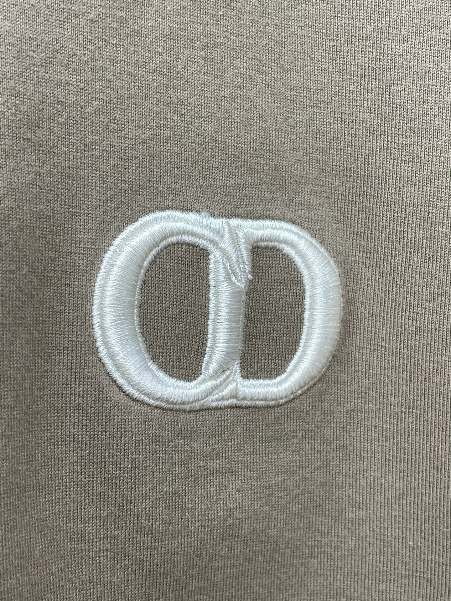Dior DIOR Men's Embroidered Classic T-Shirt Size US M / EU 48-50 / 2 - 3 Thumbnail