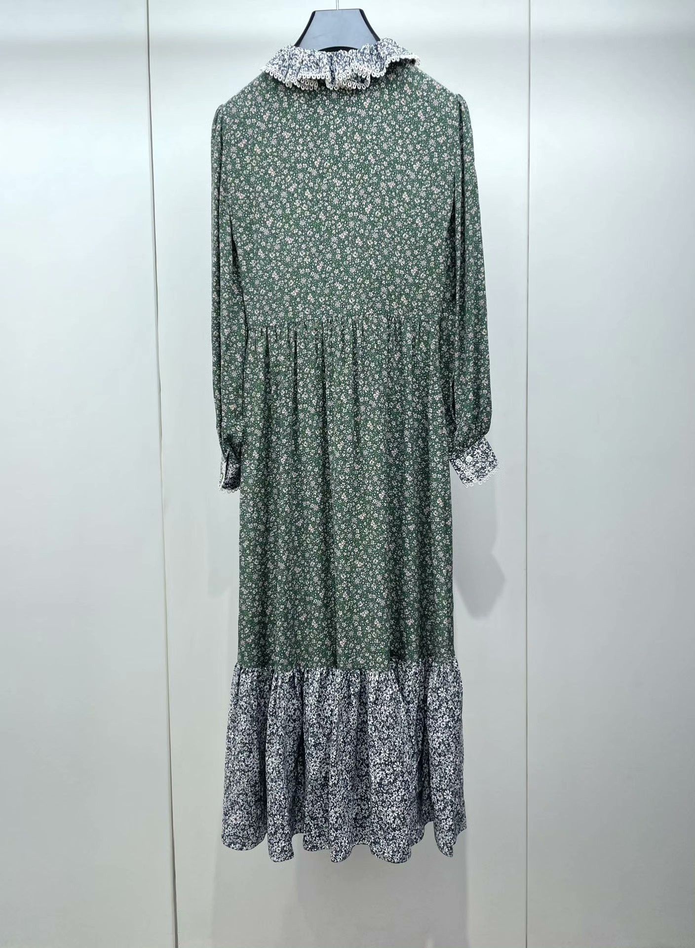Celine CELINE Green Floral Silk Dress Size XXS / US 00 / IT 34 - 2 Thumbnail