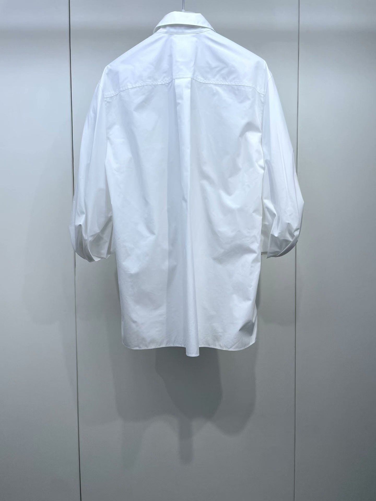 Valentino Valentino Solid Pleated Short Sleeve Shirt Size S / US 4 / IT 40 - 2 Thumbnail