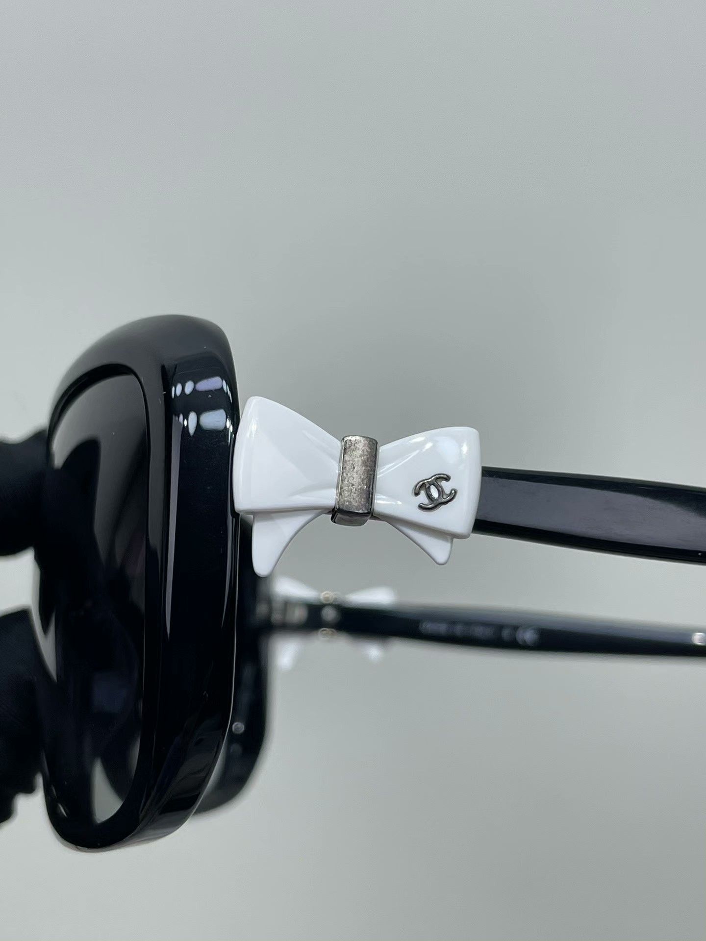 Chanel Chanel White Bow Logo Glasses Size ONE SIZE - 6 Thumbnail
