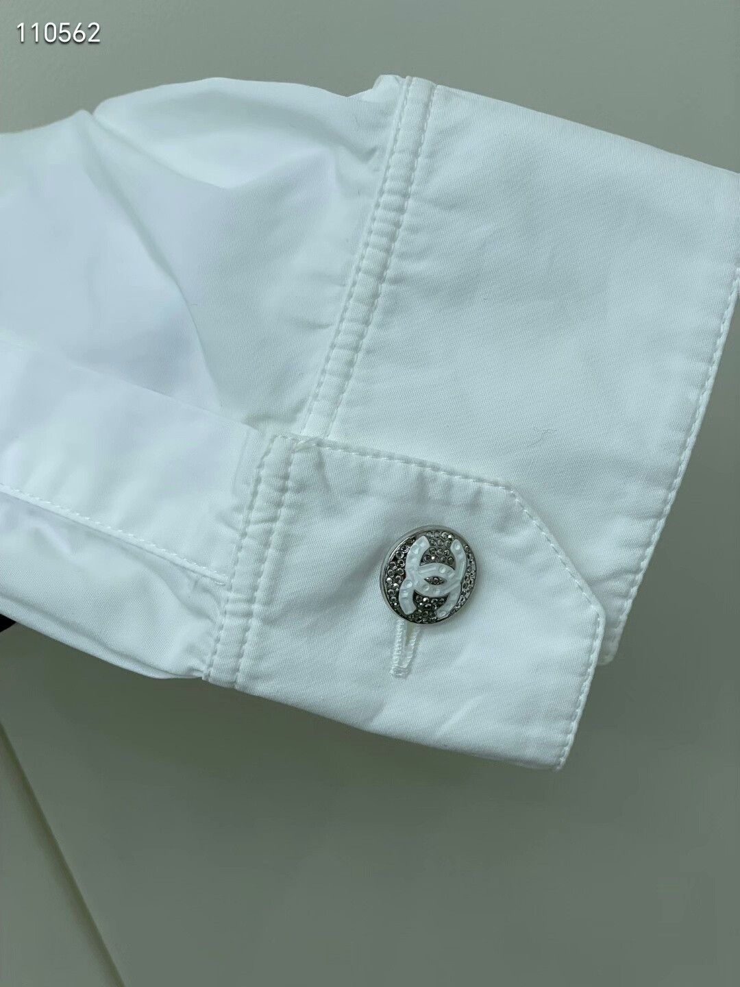Chanel Chanel Diamond Buckle White Shirt Size XXS / US 00 / IT 34 - 3 Thumbnail
