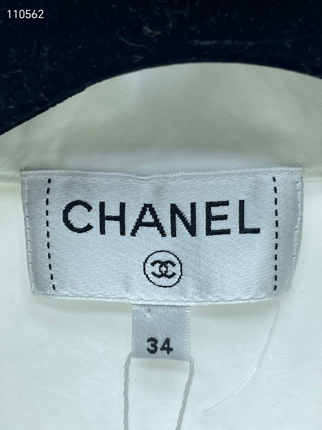 Chanel Chanel Diamond Button White Shirt Size XXS / US 00 / IT 34 - 6 Thumbnail
