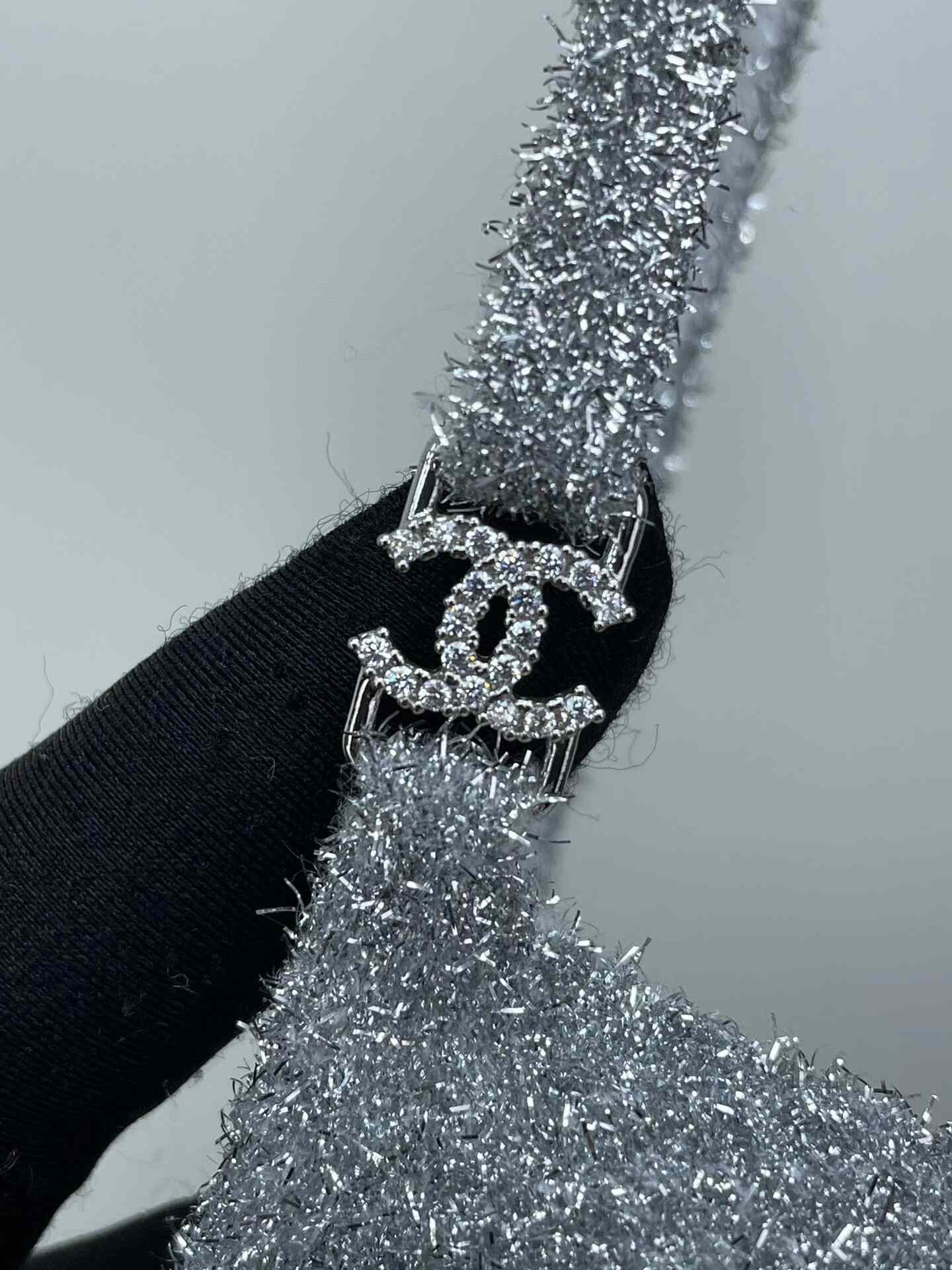 Chanel Chanel 22A Diamond Buckle Silver Knit Camisole Size S / US 4 / IT 40 - 6 Thumbnail