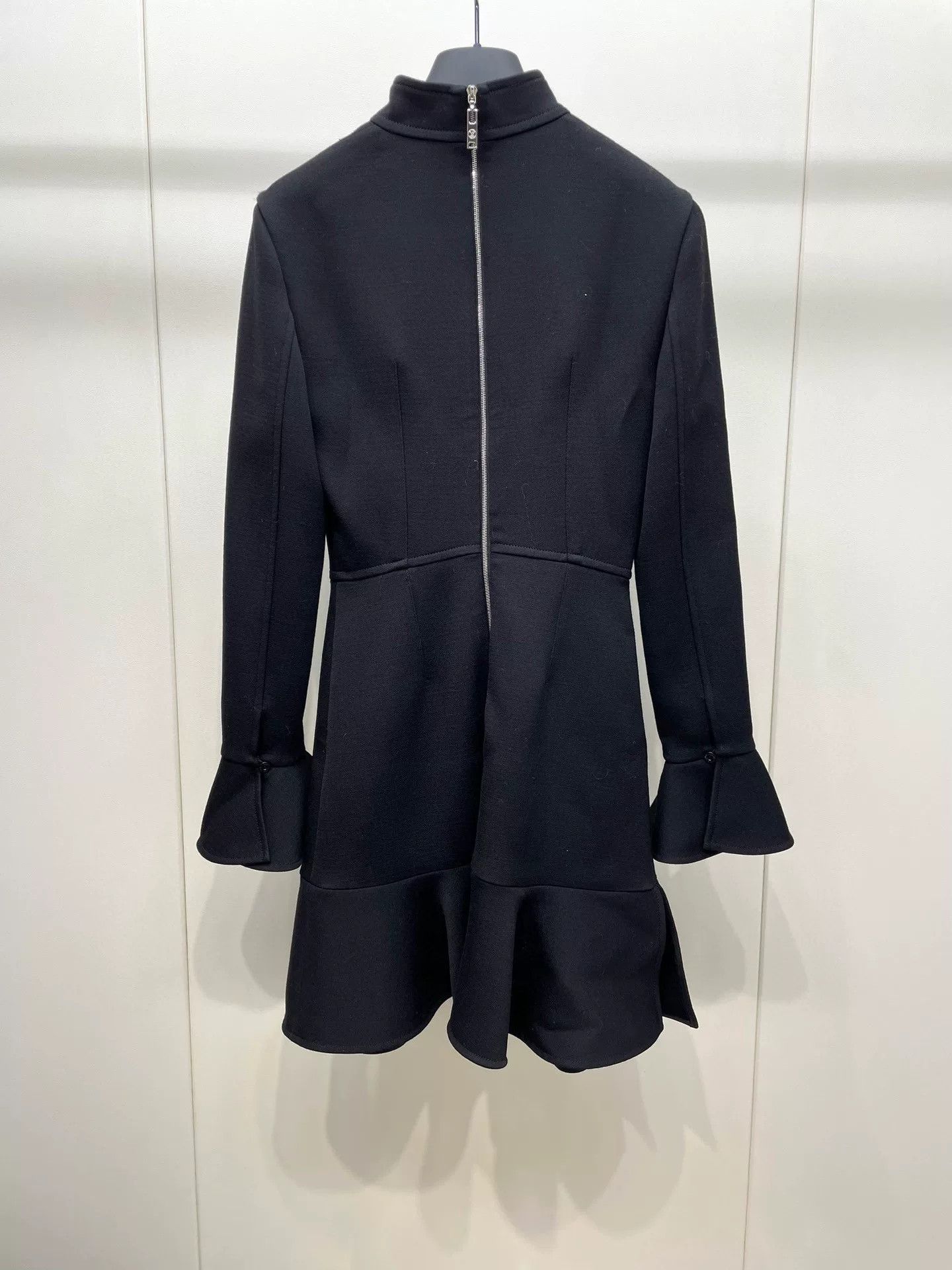 Louis Vuitton LV Women's Dress Size XXS / US 00 / IT 34 - 2 Thumbnail