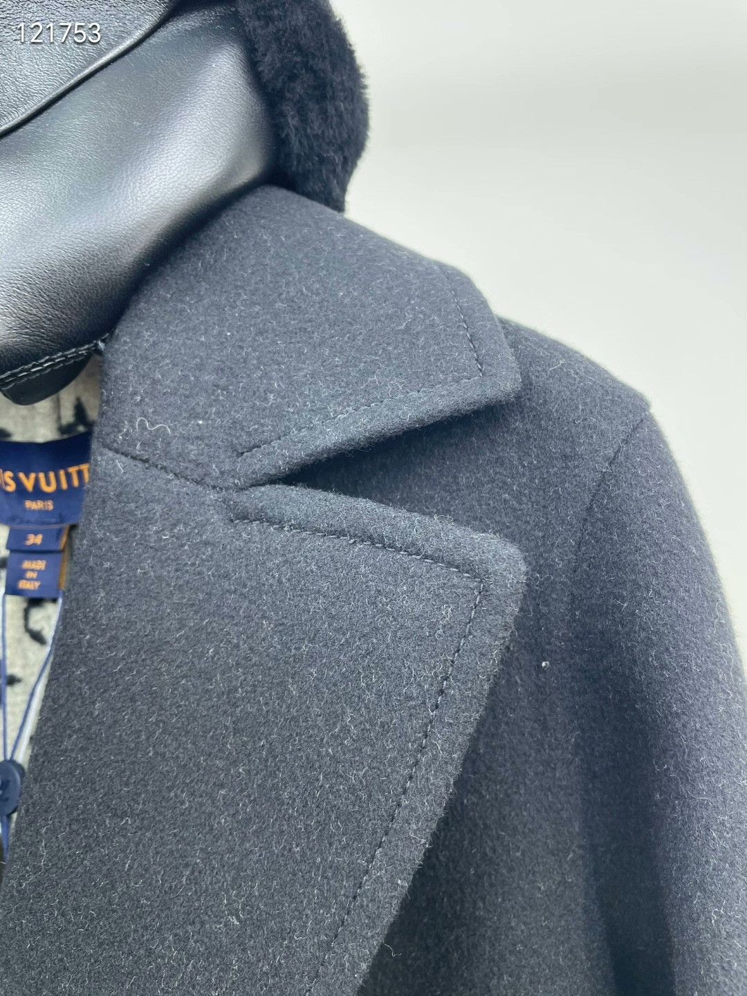 Louis Vuitton LV Black Fur Collar Belted Coat Size XXS / US 00 / IT 34 - 6 Thumbnail