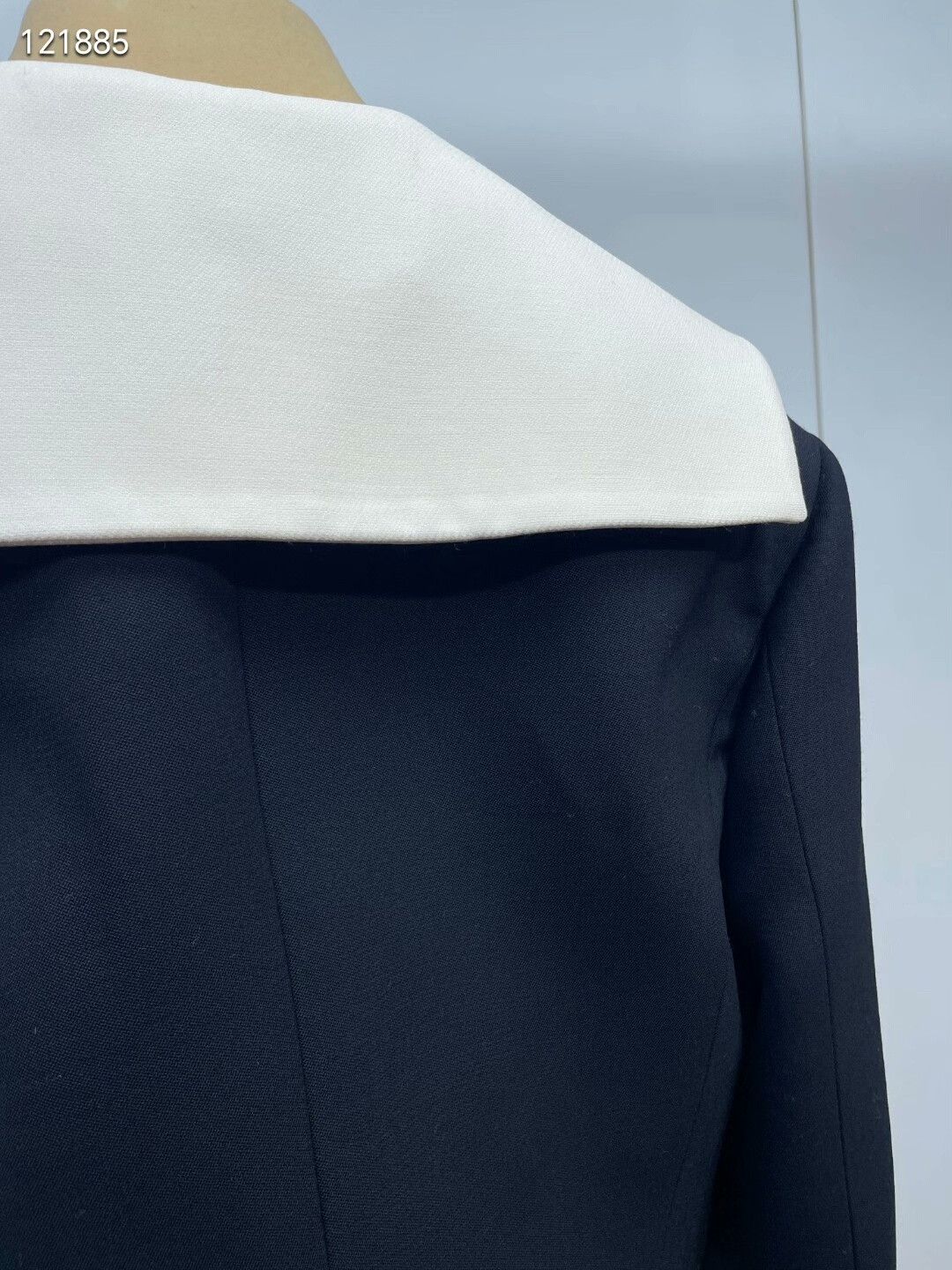Miu Miu Miu Miu Black White Lapel Short Coat Size XS / US 0-2 / IT 36-38 - 3 Thumbnail