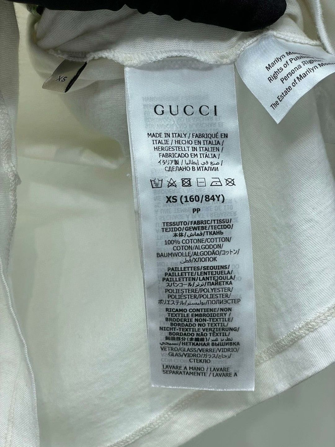 Gucci Gucci Strawberry Sequin Short-Sleeve T-Shirt Size XS / US 0-2 / IT 36-38 - 6 Thumbnail
