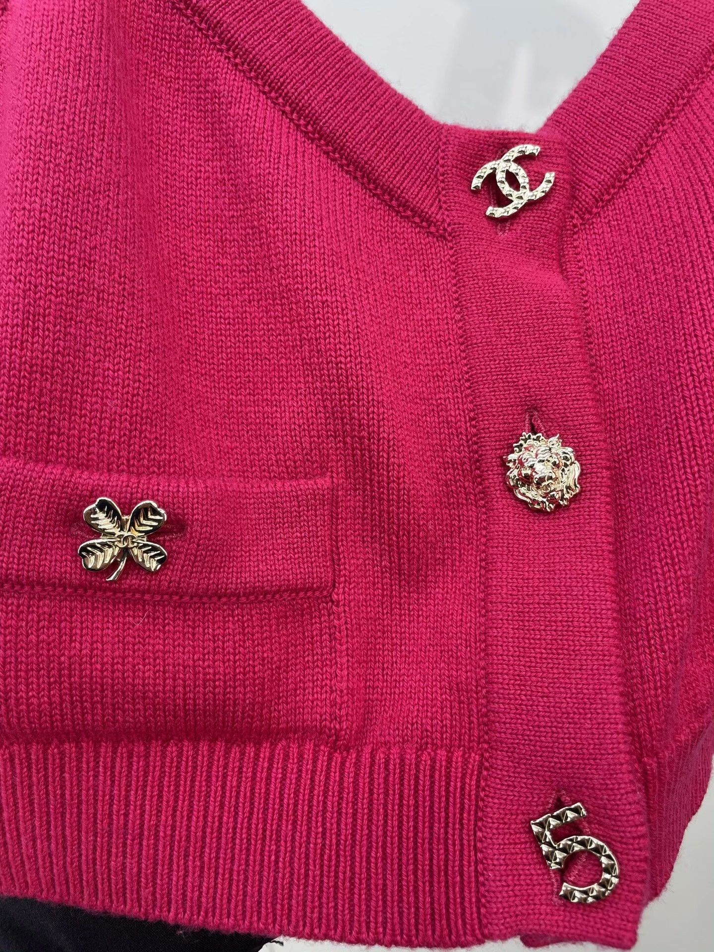 Chanel Chanel 22B Pink Cashmere Knit Vest Size S / US 4 / IT 40 - 3 Thumbnail