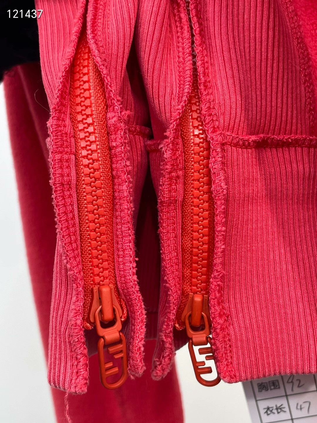 Fendi Fendi Letter Crewneck Sweatshirt Size XS / US 0-2 / IT 36-38 - 4 Thumbnail