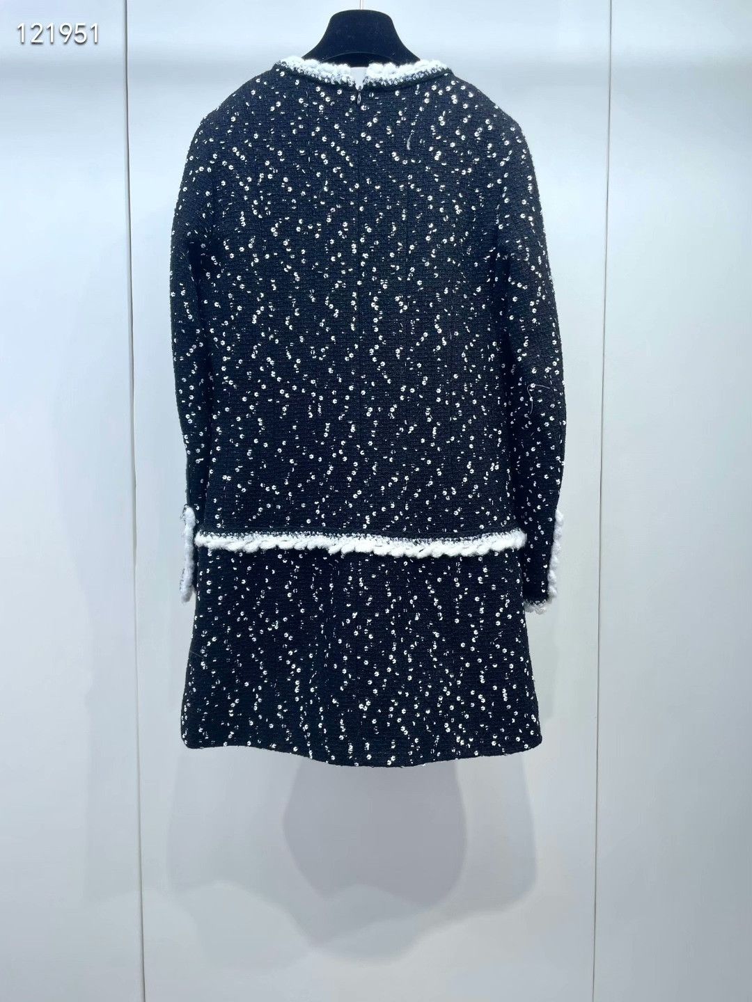 Chanel Chanel 23K Flower Sequin Half-Button Dress Size XXS / US 00 / IT 34 - 2 Thumbnail