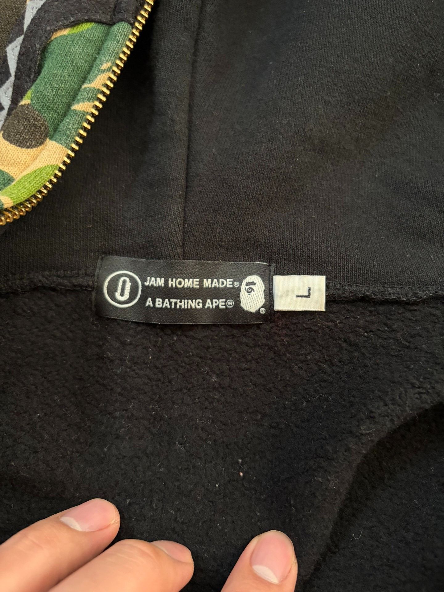 Bape Bape Multi Shark Sweatshirt Pullover Size US L / EU 52-54 / 3 - 4 Thumbnail