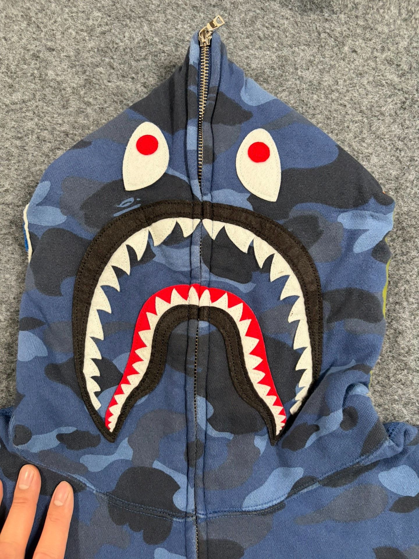 Bape Bape P G Multi Shark Sweatshirt Size US XL / EU 56 / 4 - 3 Thumbnail