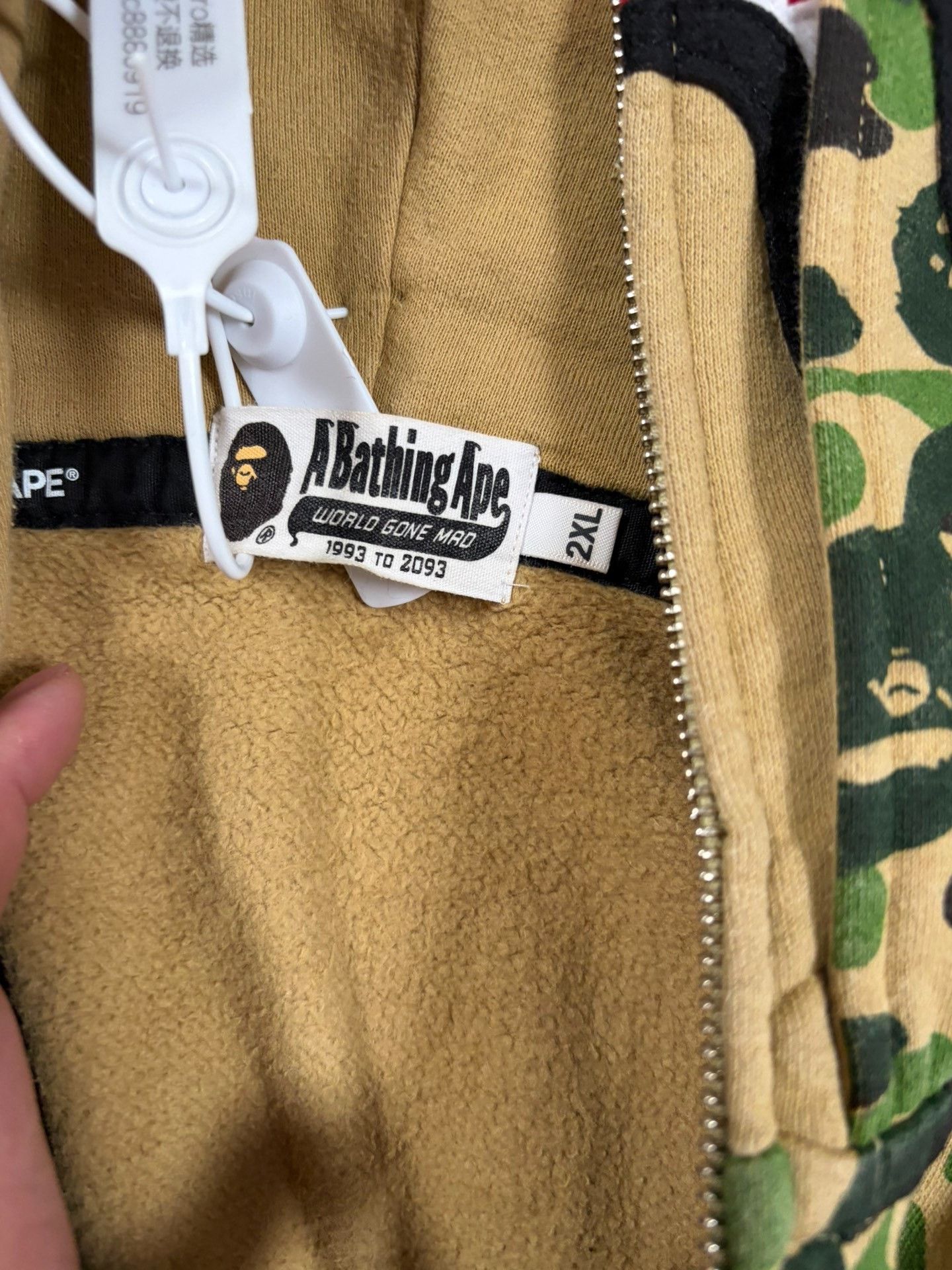 Bape Bape X Multi Shark Sweatshirt Pullover Size US XXL / EU 58 / 5 - 4 Thumbnail
