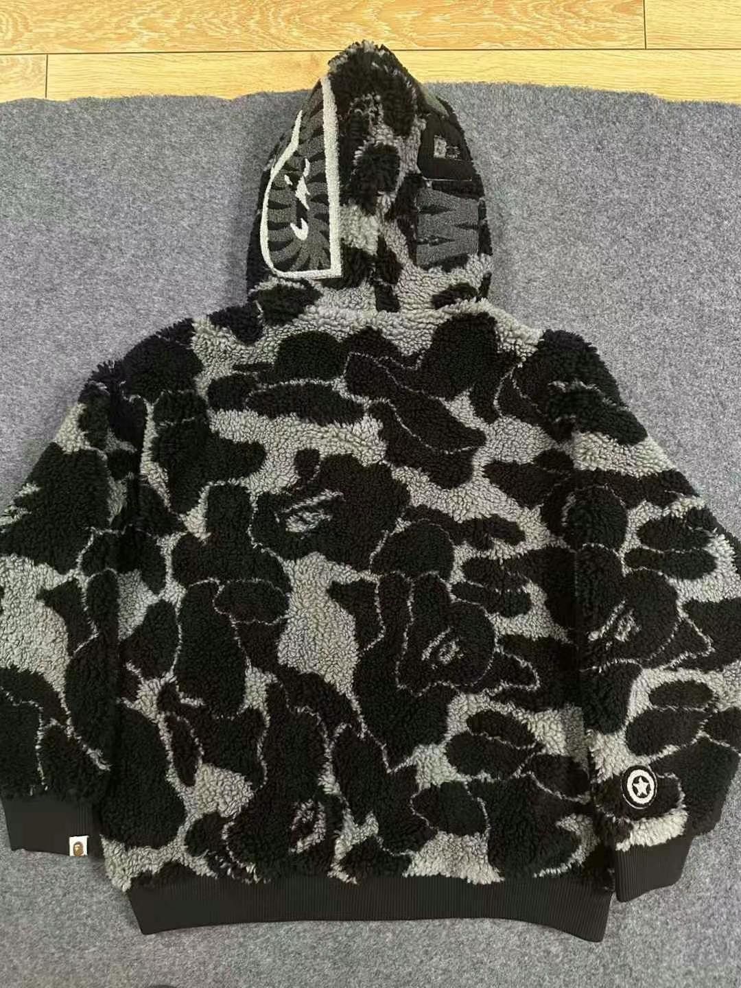 Bape Bape X Multi Shark Sweatshirt Pullover Size US XXL / EU 58 / 5 - 2 Thumbnail