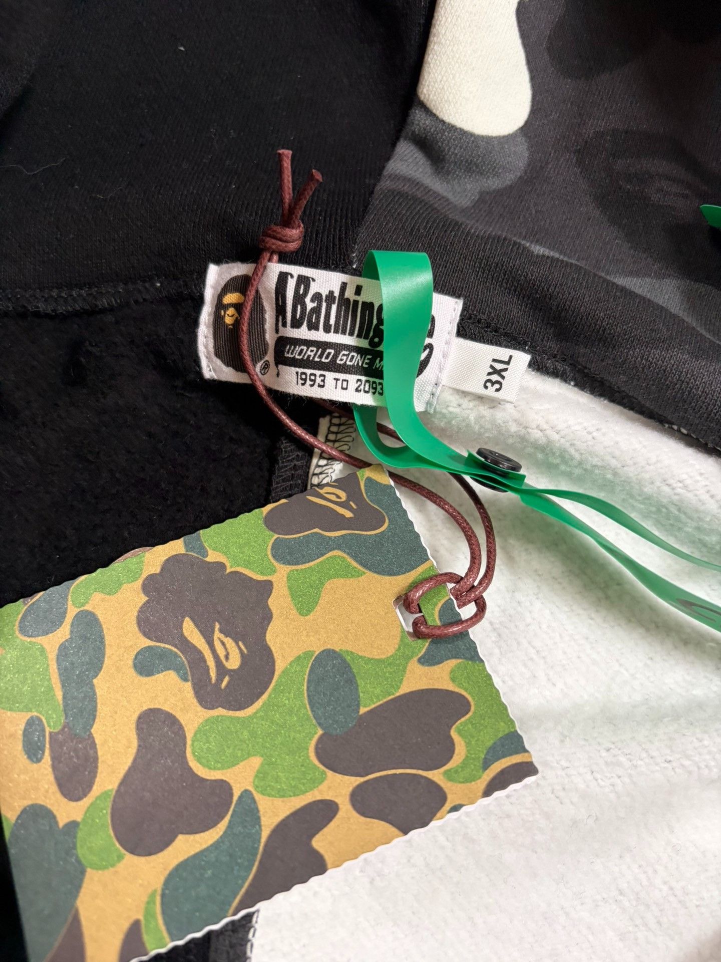 Bape Bape Xx Multi Shark Sweatshirt Size US XXL / EU 58 / 5 - 4 Thumbnail