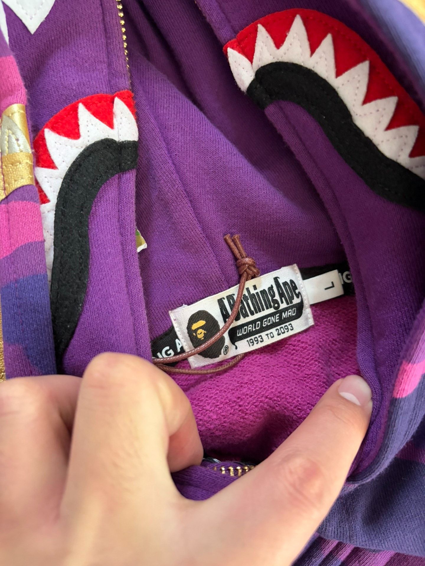Bape Bape Multi Shark Sweatshirt Pullover Size US L / EU 52-54 / 3 - 5 Thumbnail