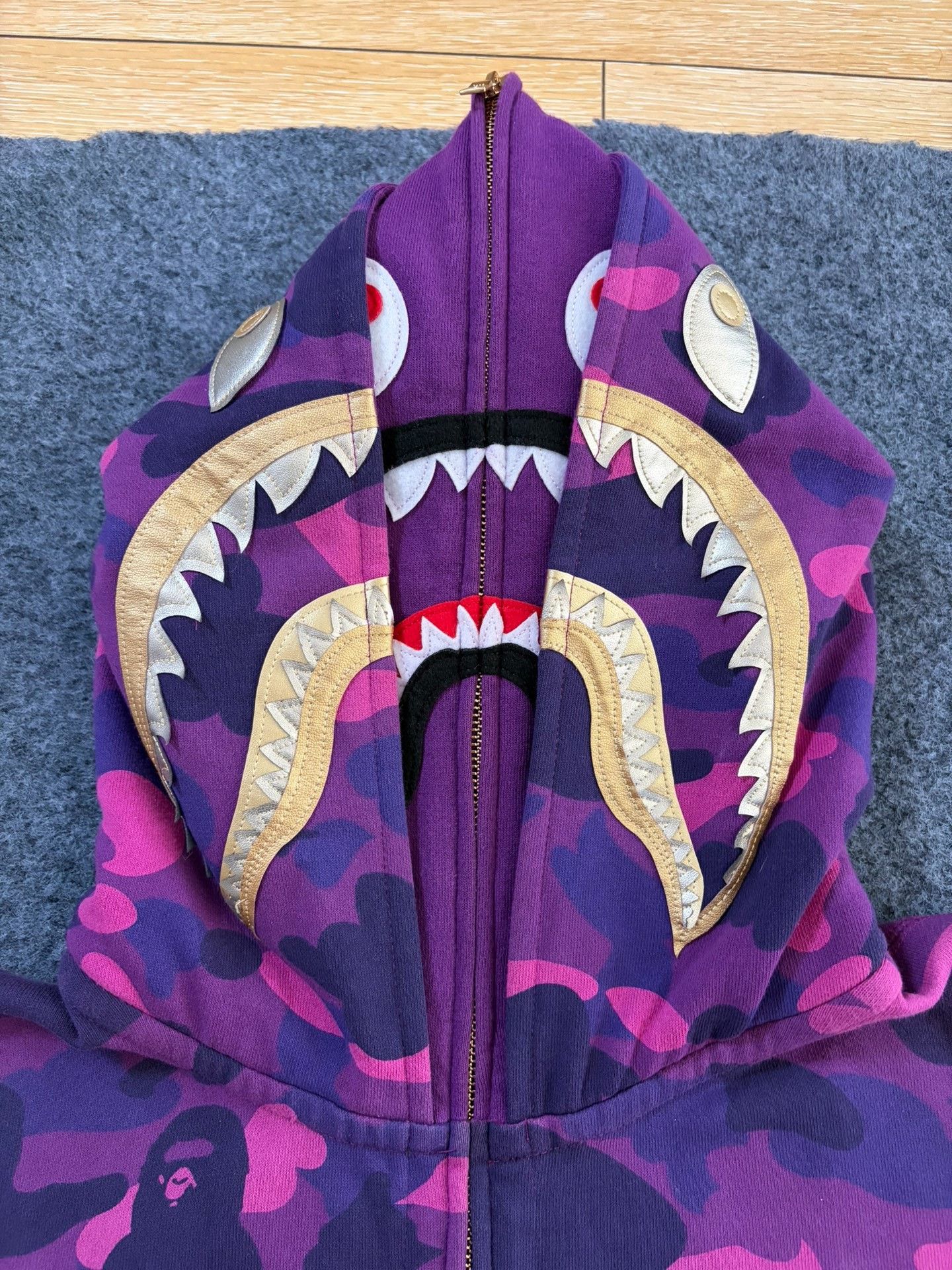 Bape Bape Multi Shark Sweatshirt Pullover Size US L / EU 52-54 / 3 - 3 Thumbnail