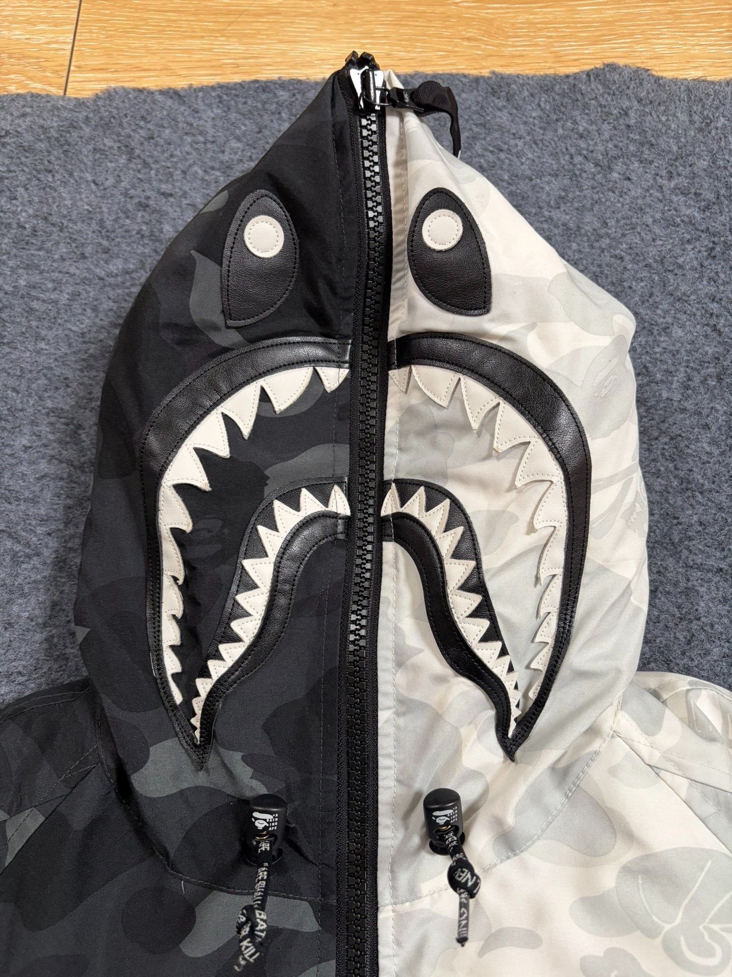 Bape Bape Nbhd Black-white Shark Collab Size US M / EU 48-50 / 2 - 3 Thumbnail