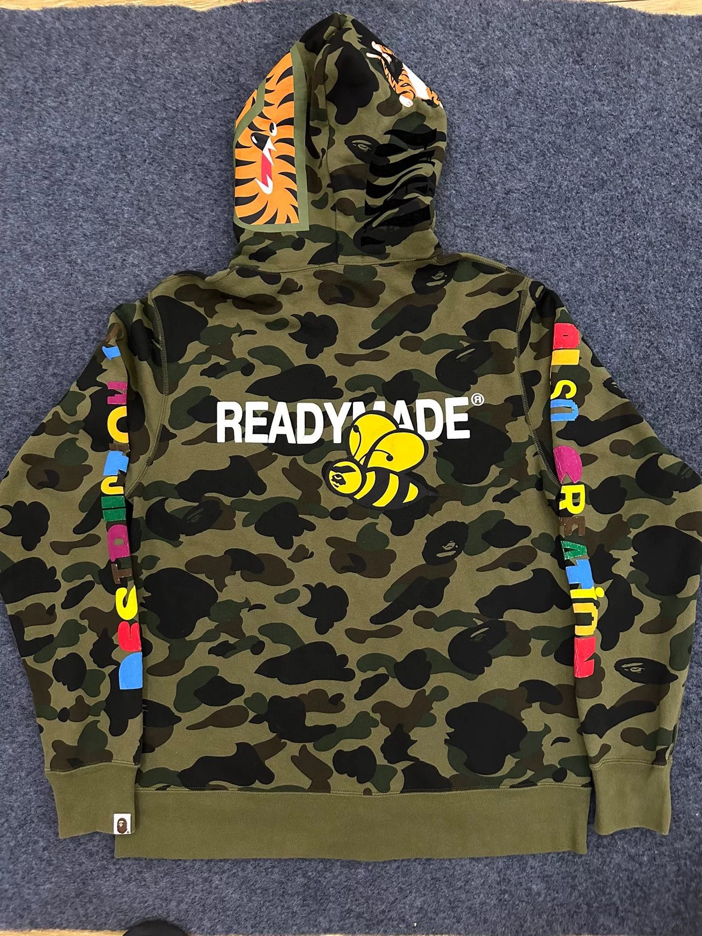 Bape Bape Ready Ade Multi Shark Sweatshirt Size US L / EU 52-54 / 3 - 2 Thumbnail