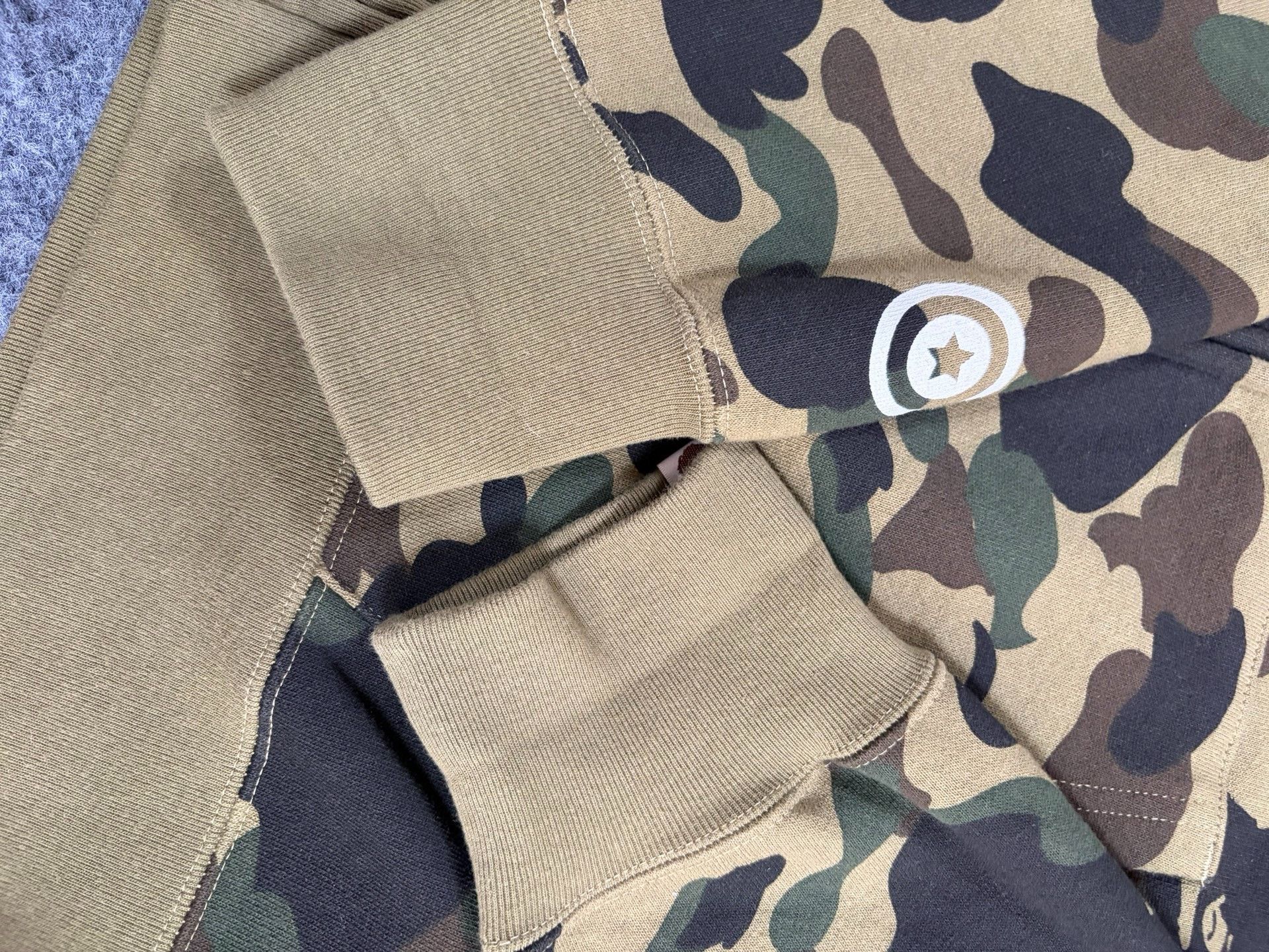 Bape Bape Multi Shark Sweatshirt Pullover Size US XL / EU 56 / 4 - 5 Thumbnail