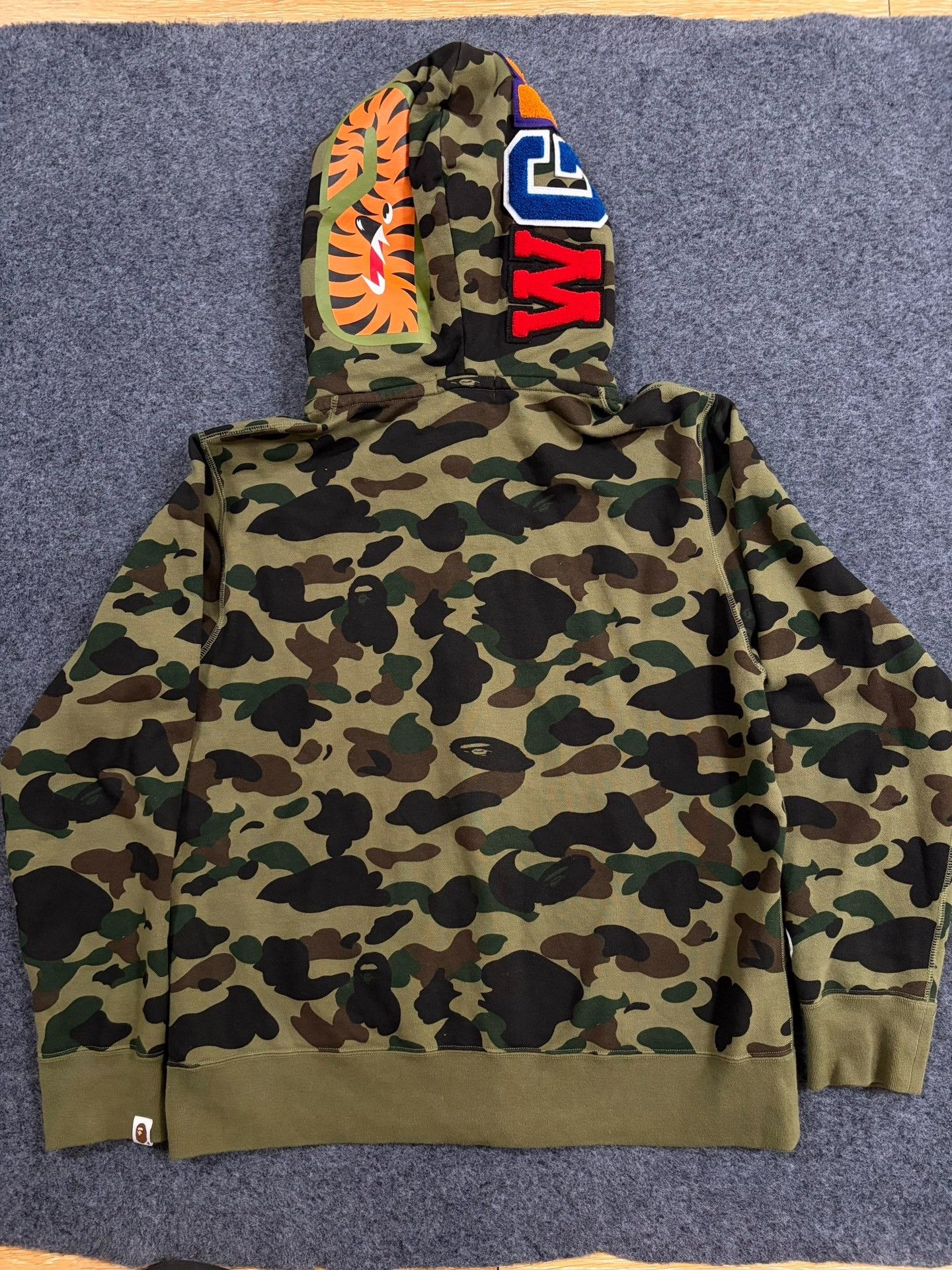 Bape Bape Multi Shark Sweatshirt Pullover Size US XL / EU 56 / 4 - 2 Thumbnail