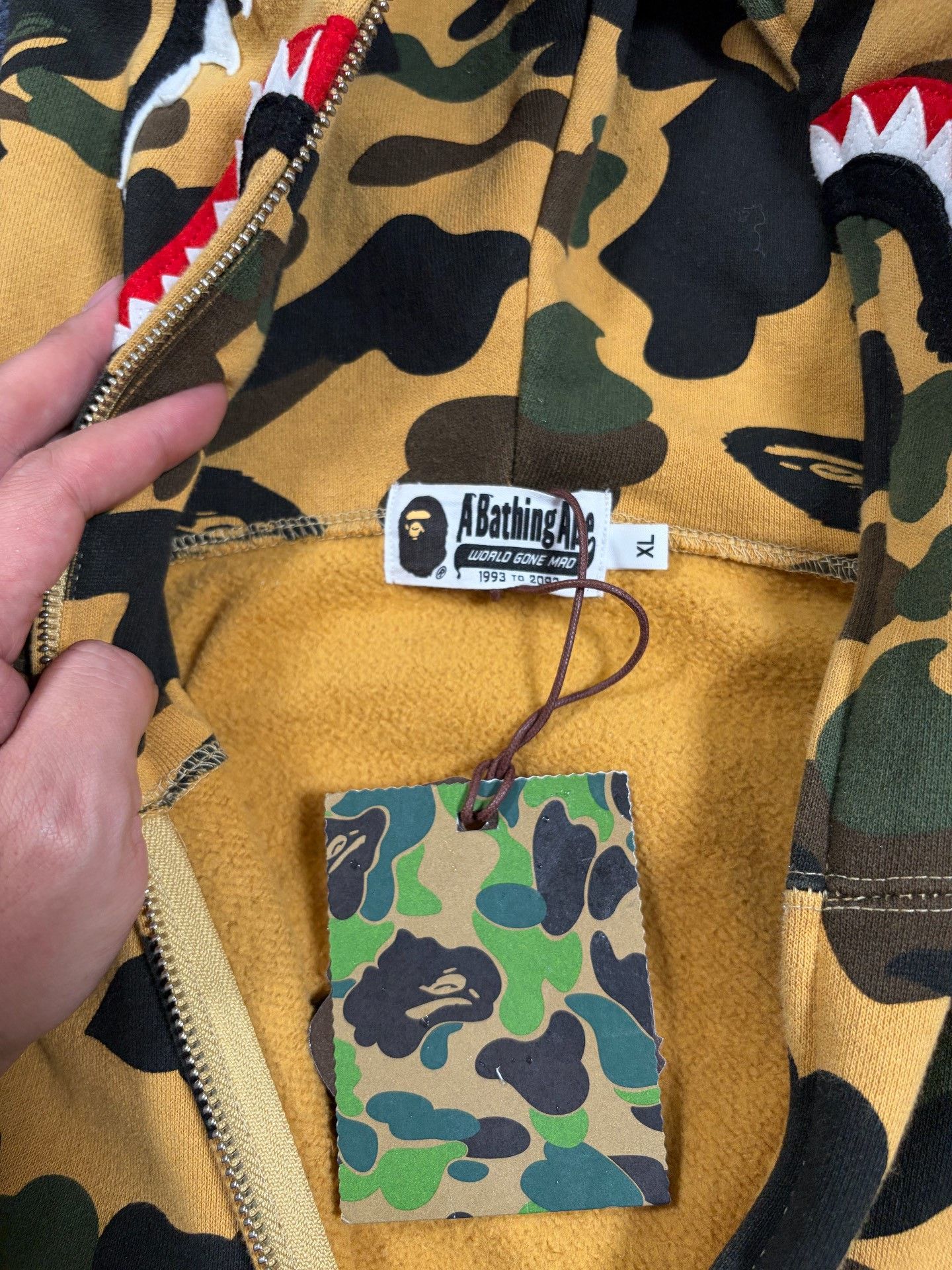 Bape Bape Multi Shark Sweatshirt Pullover Size US XL / EU 56 / 4 - 4 Thumbnail
