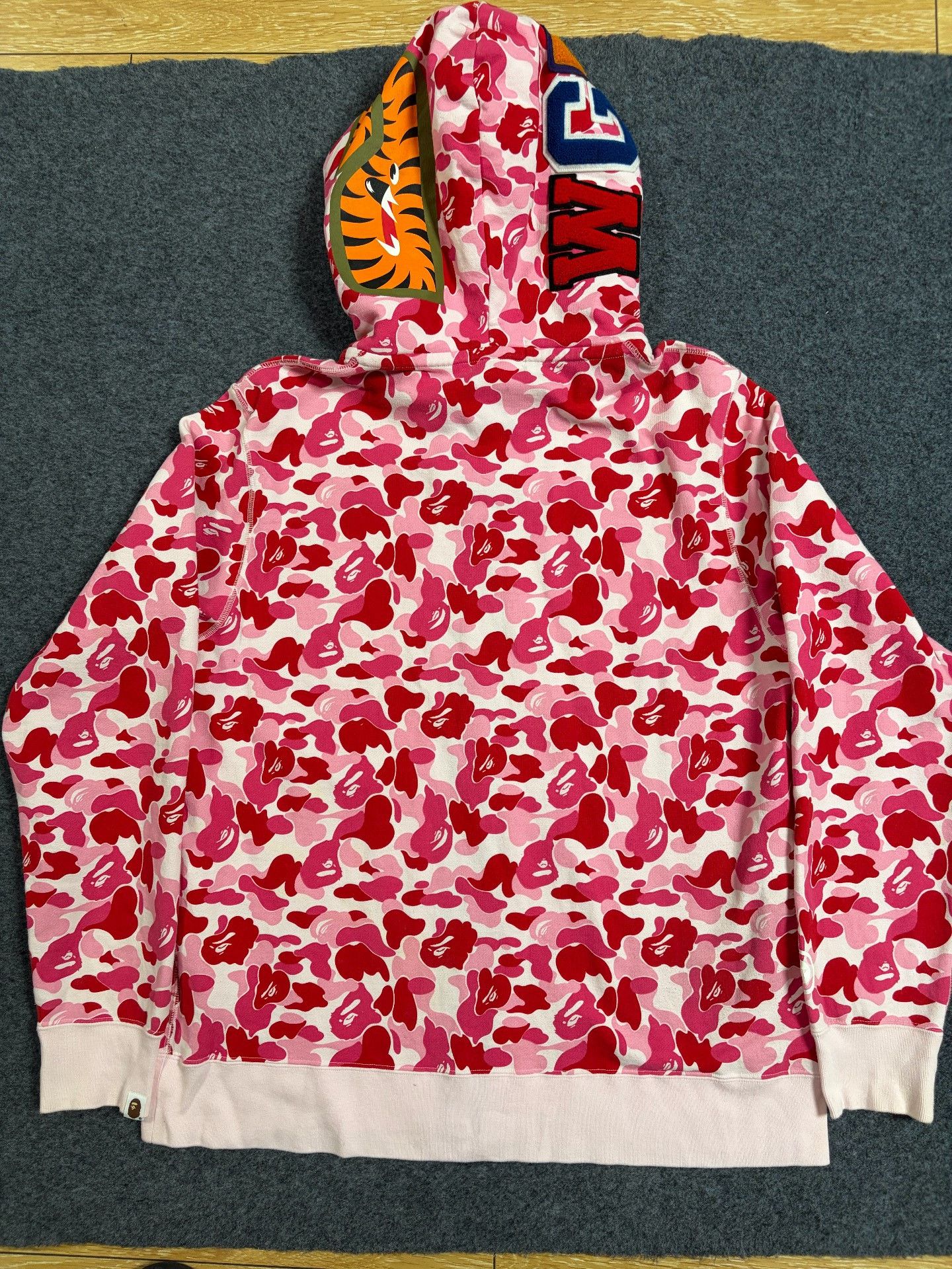 Bape Bape X Multi Shark Sweatshirt Pullover Size US XXL / EU 58 / 5 - 2 Thumbnail