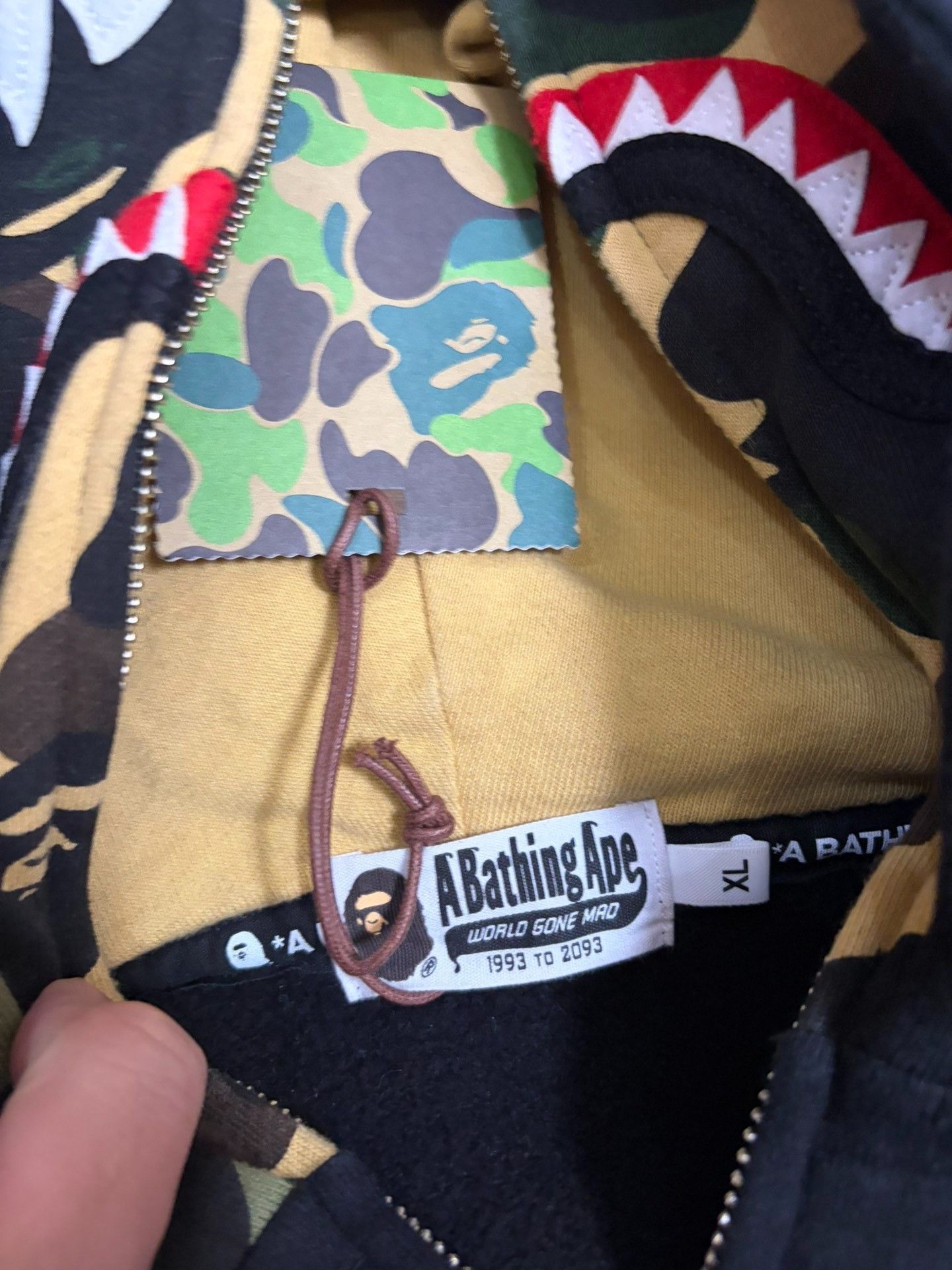 Bape Bape Multi Shark Sweatshirt Pullover Size US XL / EU 56 / 4 - 4 Thumbnail