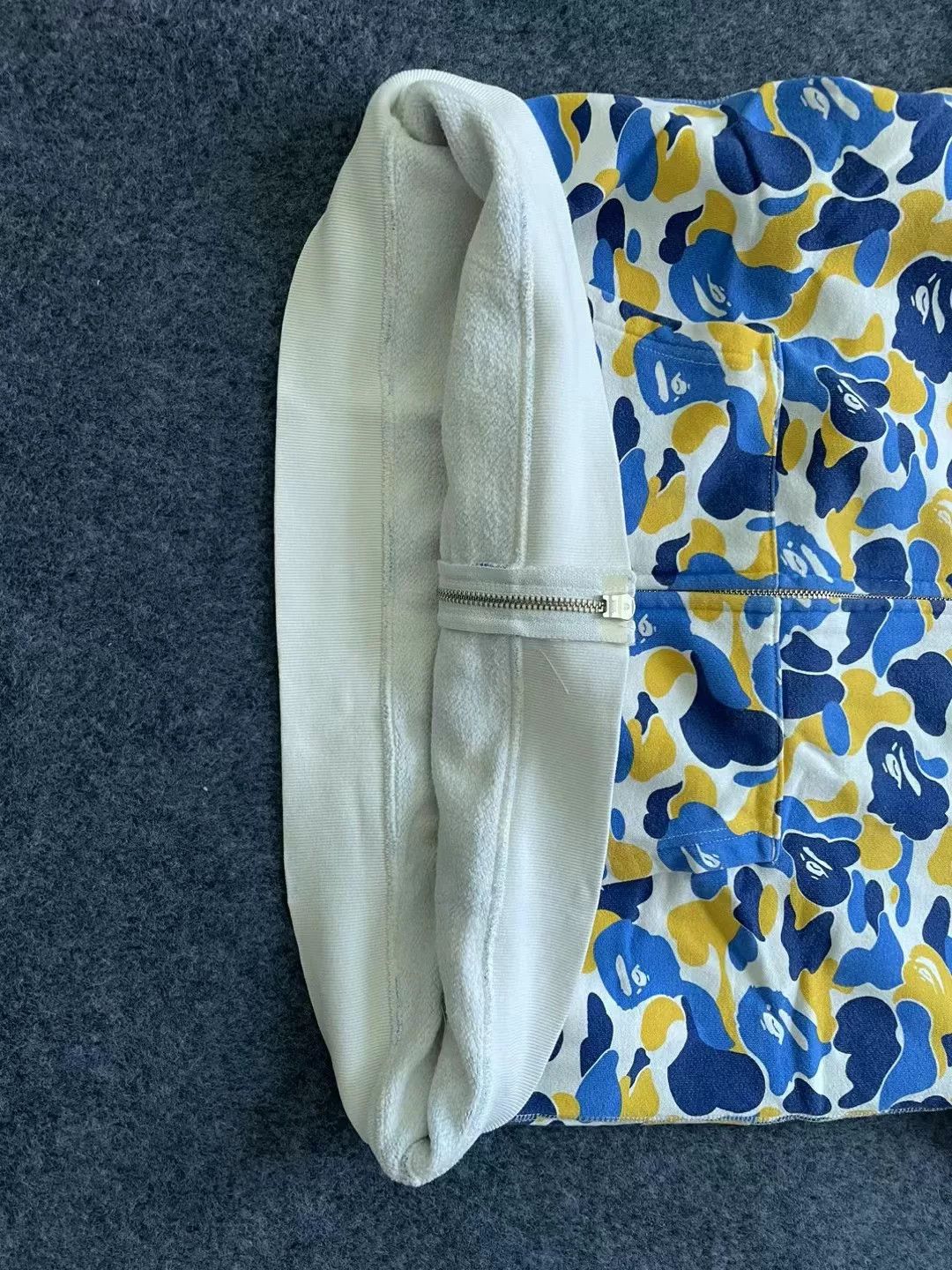 Bape Bape Multi Shark Sweatshirt Pullover Size US M / EU 48-50 / 2 - 4 Thumbnail