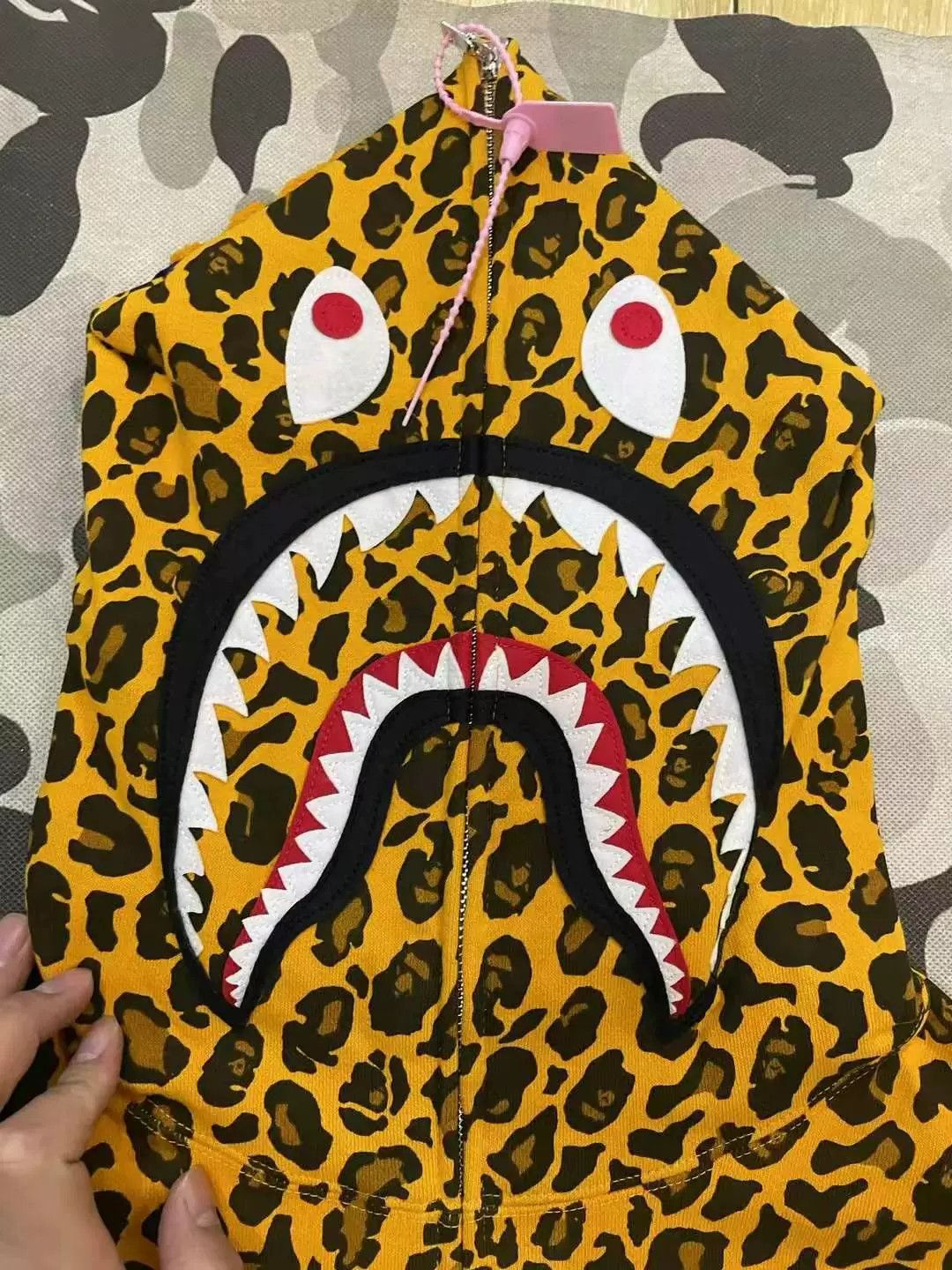 Bape Bape Multi Shark Sweatshirt Pullover Size US XL / EU 56 / 4 - 2 Thumbnail