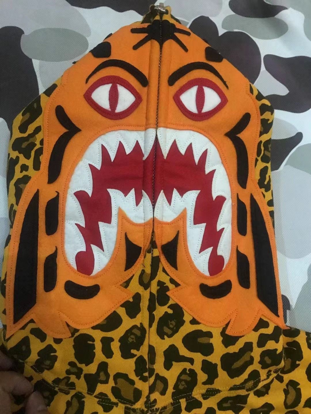 Bape Bape Multi Shark Sweatshirt Pullover Size US S / EU 44-46 / 1 - 2 Thumbnail