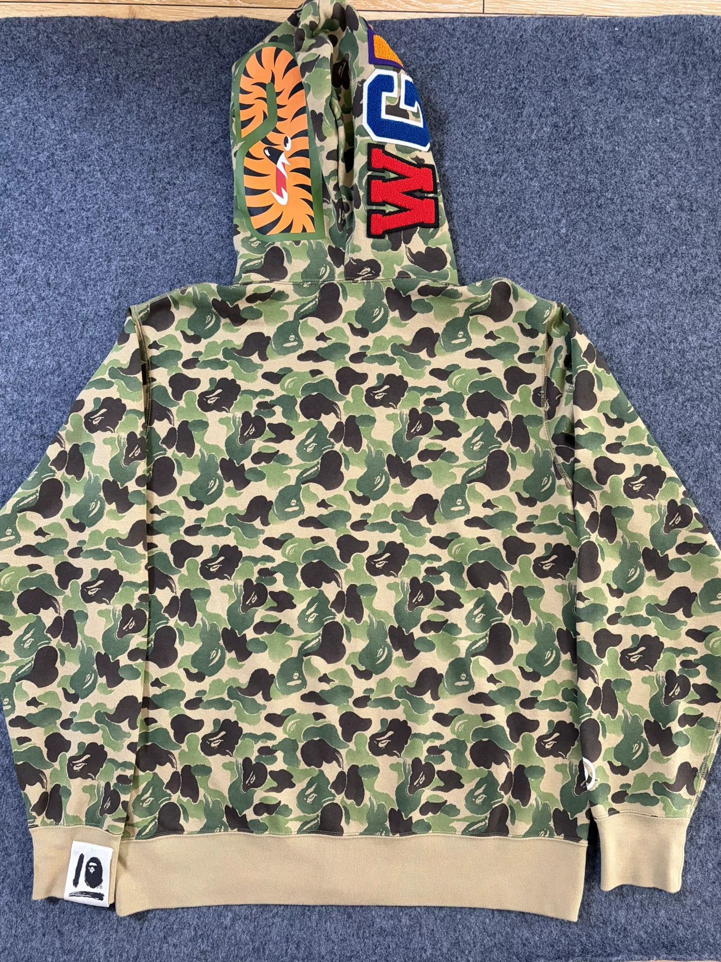 Bape Bape X Multi Shark Sweatshirt Pullover Size US XXL / EU 58 / 5 - 2 Thumbnail