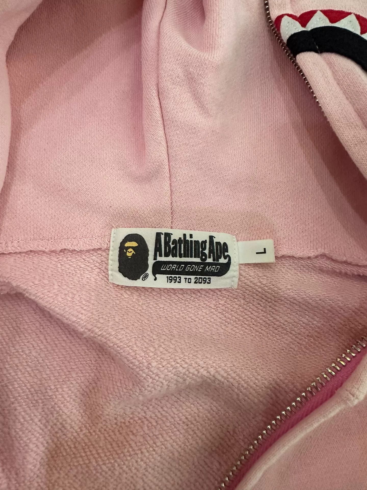Bape Bape Multi Shark Sweatshirt Pullover Size US L / EU 52-54 / 3 - 4 Thumbnail
