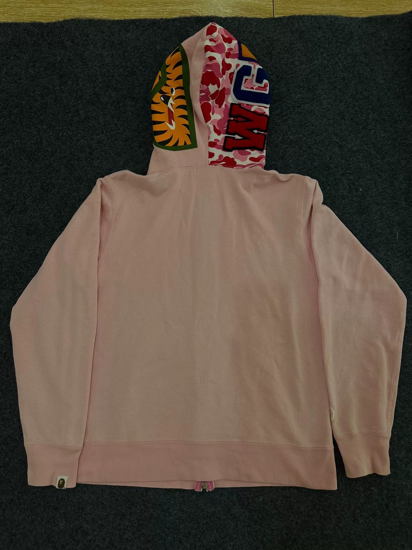 Bape Bape Multi Shark Sweatshirt Pullover Size US L / EU 52-54 / 3 - 2 Thumbnail