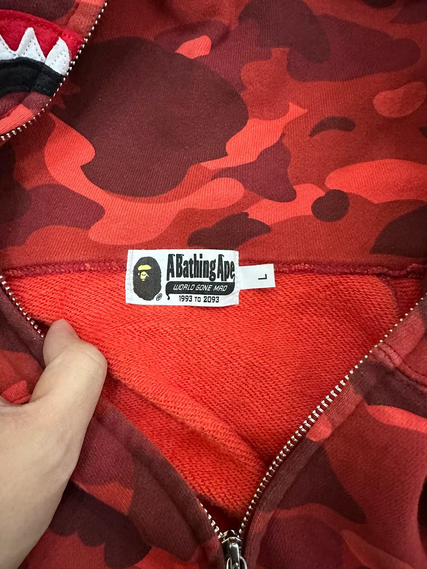 Bape Bape Multi Shark Sweatshirt Pullover Size US L / EU 52-54 / 3 - 4 Thumbnail