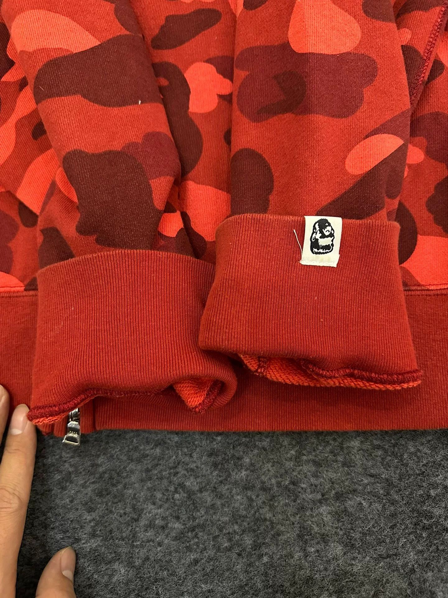 Bape Bape Multi Shark Sweatshirt Pullover Size US L / EU 52-54 / 3 - 5 Thumbnail