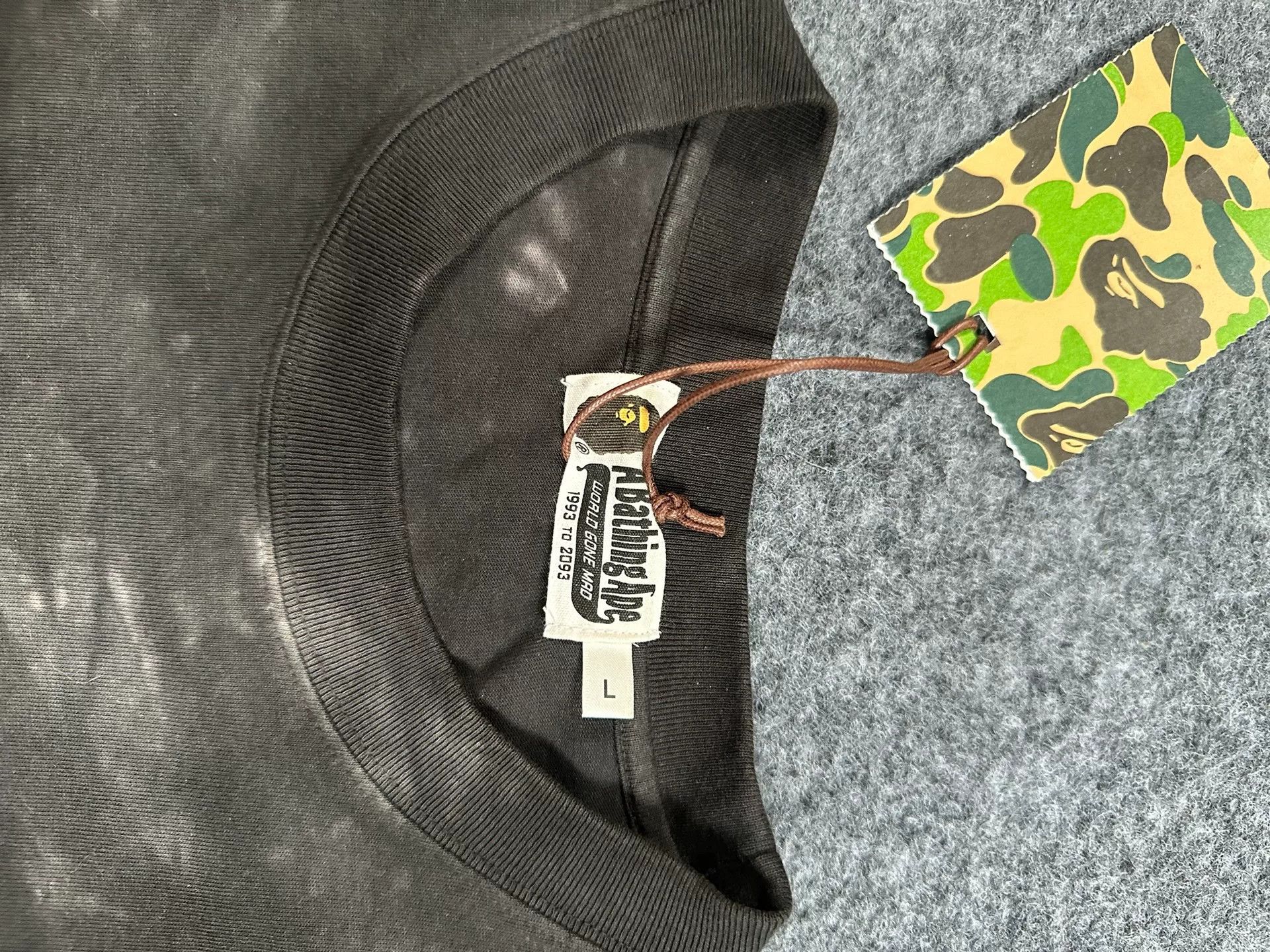 Bape Bape T Multi Shark T-Shirt Casual Size US L / EU 52-54 / 3 - 2 Thumbnail