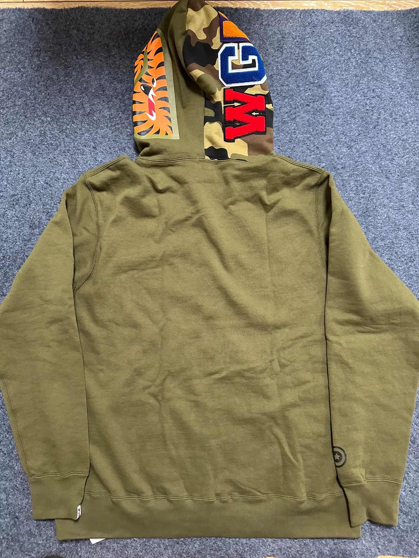 Bape Bape X Multi Shark Sweatshirt Pullover Size US XL / EU 56 / 4 - 3 Thumbnail
