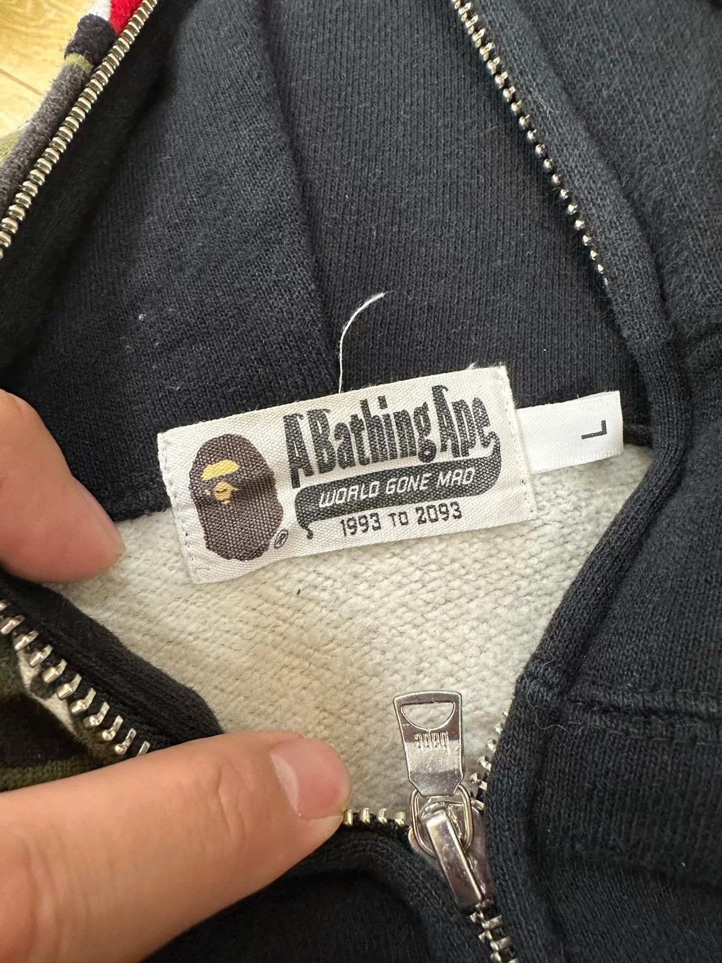 Bape Bape Multi Shark Sweatshirt Pullover Size US L / EU 52-54 / 3 - 2 Thumbnail