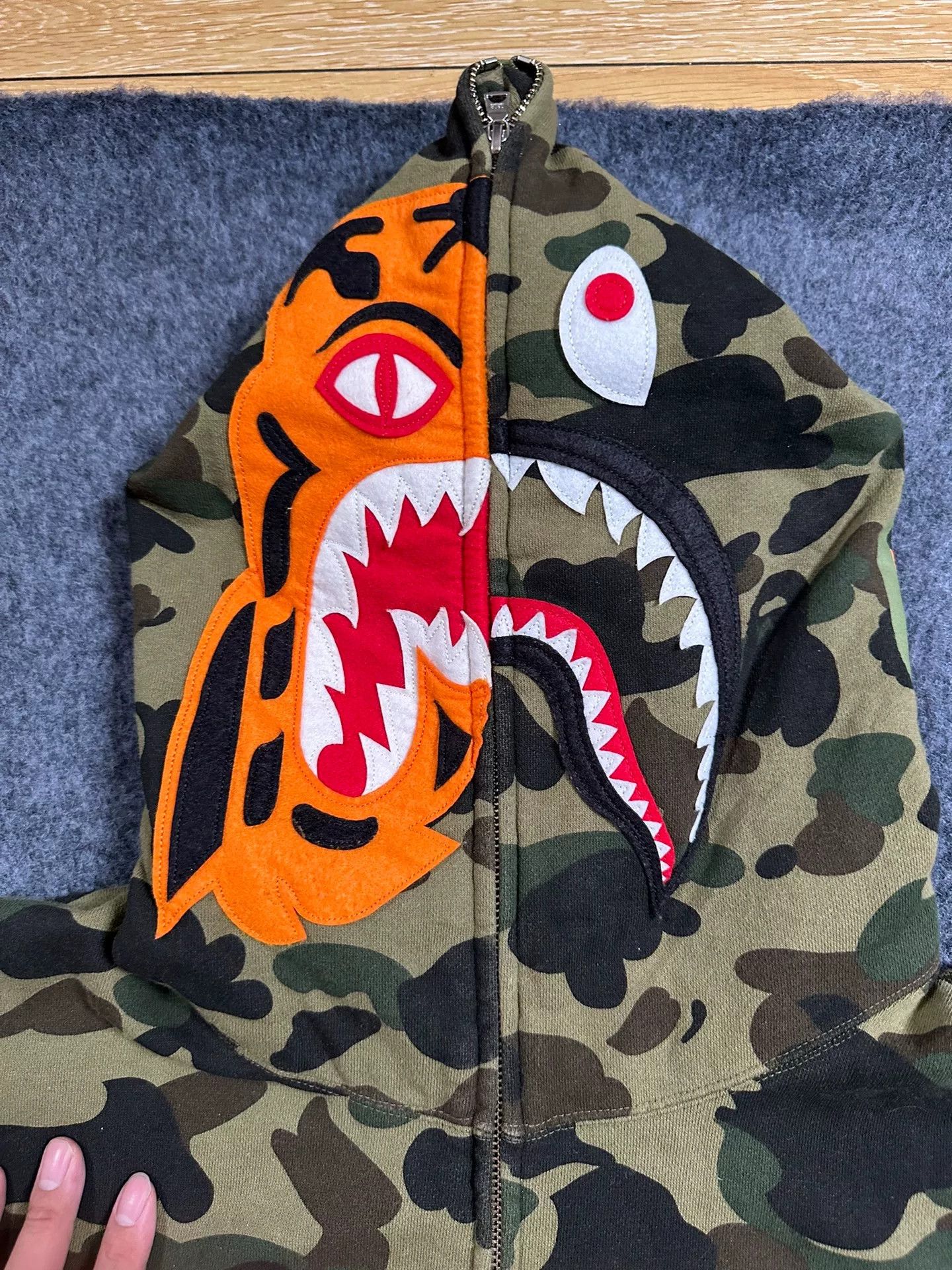Bape Bape Ready Ade Multi Shark Sweatshirt Size US XXL / EU 58 / 5 - 3 Thumbnail