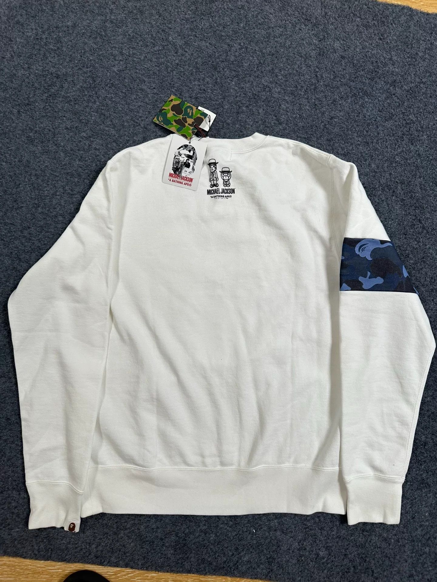 Bape Bape Multi Shark Sweatshirt Pullover Size US L / EU 52-54 / 3 - 3 Thumbnail