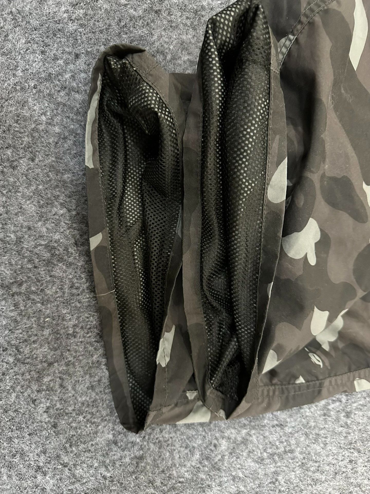 Bape Bape Multi Shark Shorts Designer Size US 32 / EU 48 - 8 Thumbnail