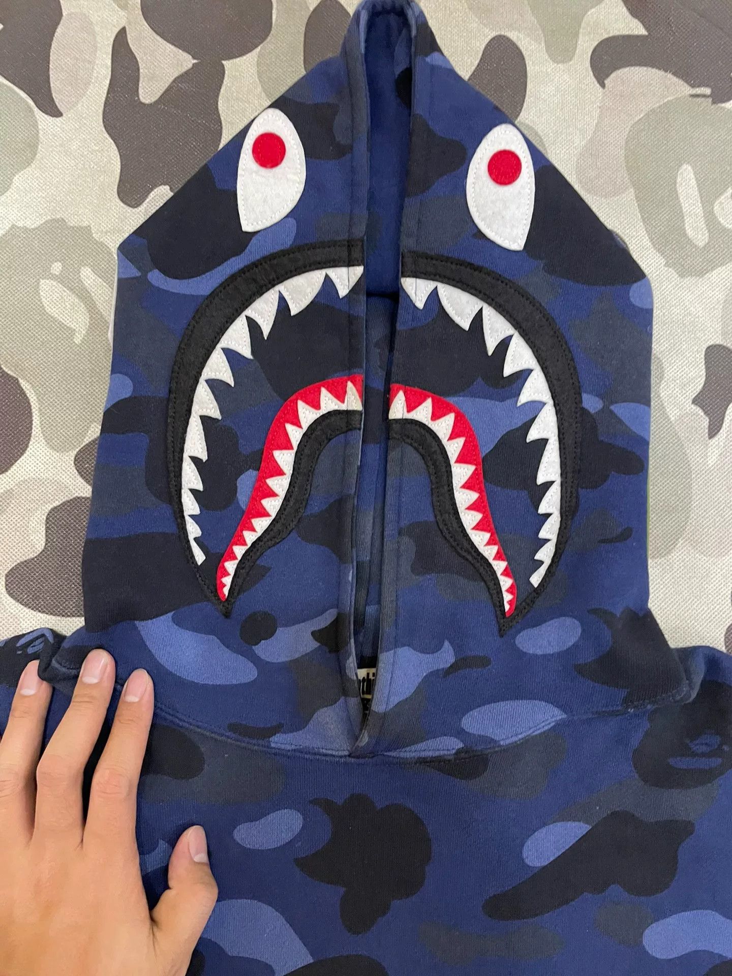 Bape Bape Blue Shark Sweatshirt Pullover Size US M / EU 48-50 / 2 - 3 Thumbnail