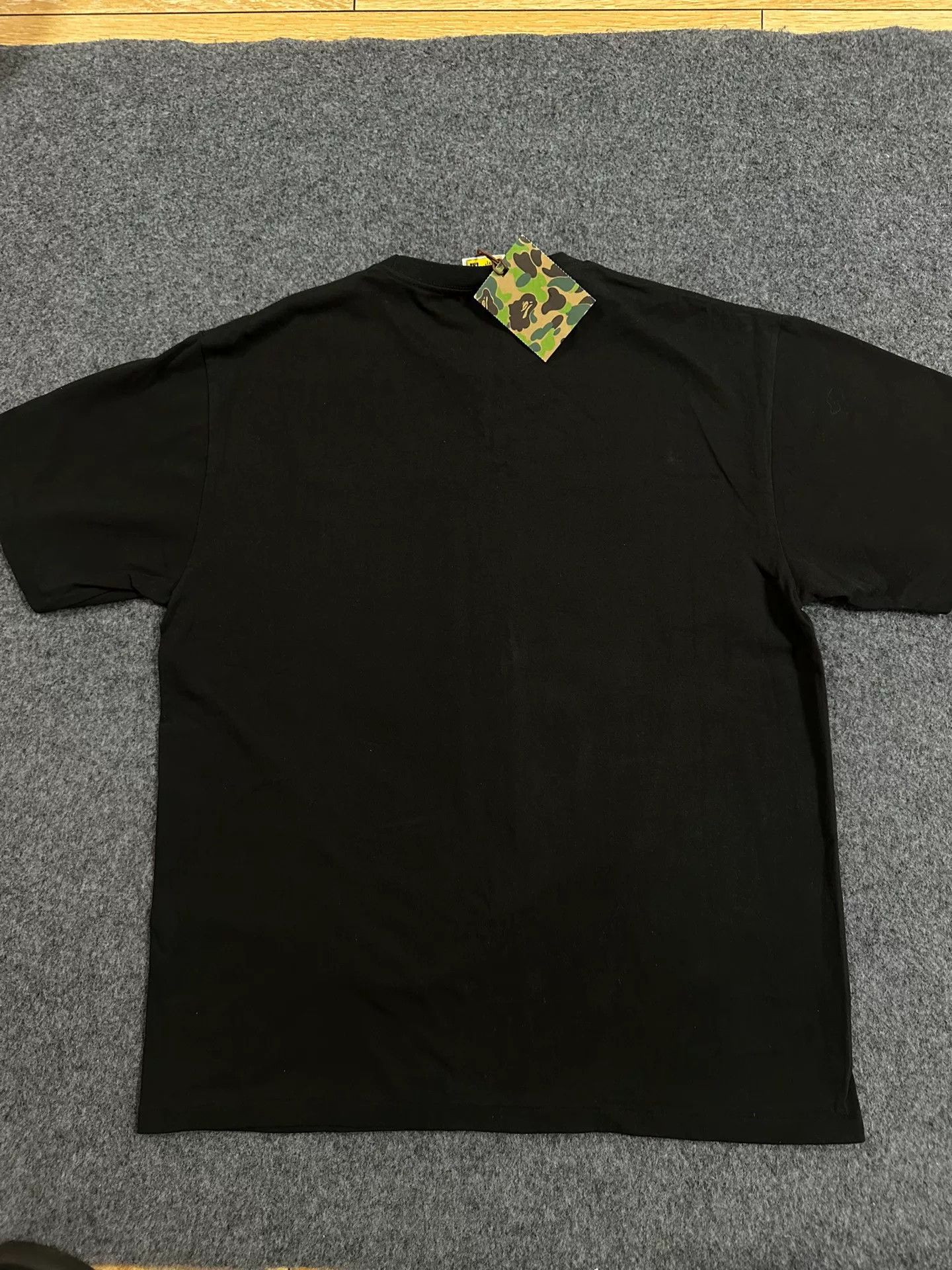 Bape Bape T Multi Shark T-Shirt Casual Size US XXL / EU 58 / 5 - 2 Thumbnail