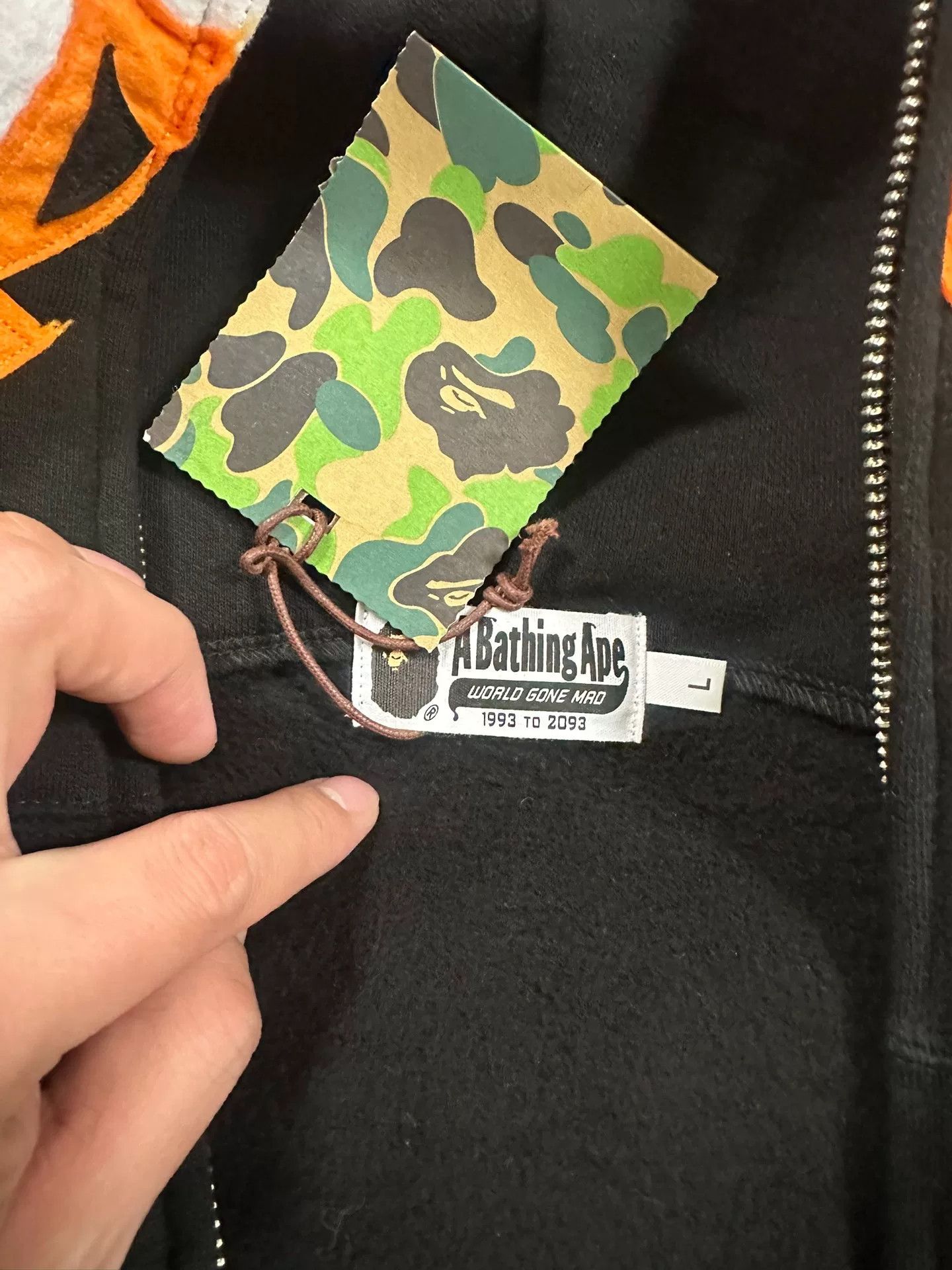 Bape Bape Multi Shark Sweatshirt Pullover Size US L / EU 52-54 / 3 - 2 Thumbnail