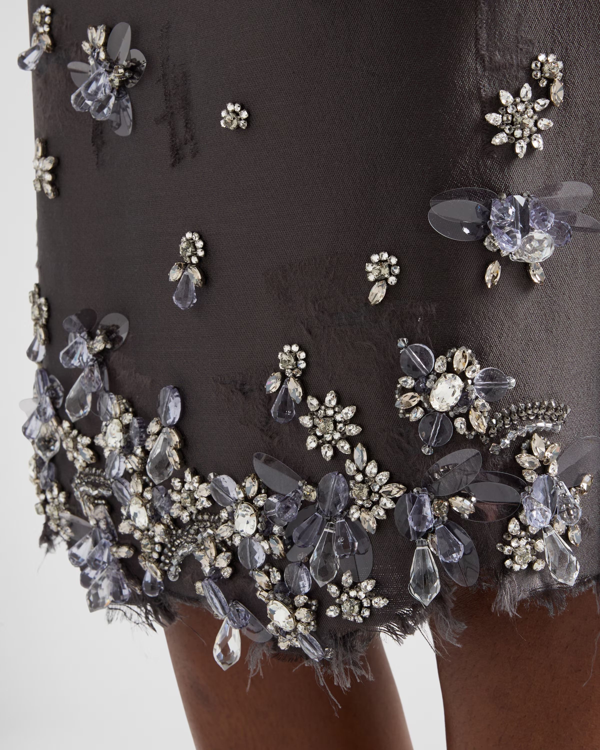 Prada Prada Embroidered Silk And Wool Skirt tag size 42 Women - USA Duties Paid Size 28" / US 6 / IT 42 - 2 Thumbnail