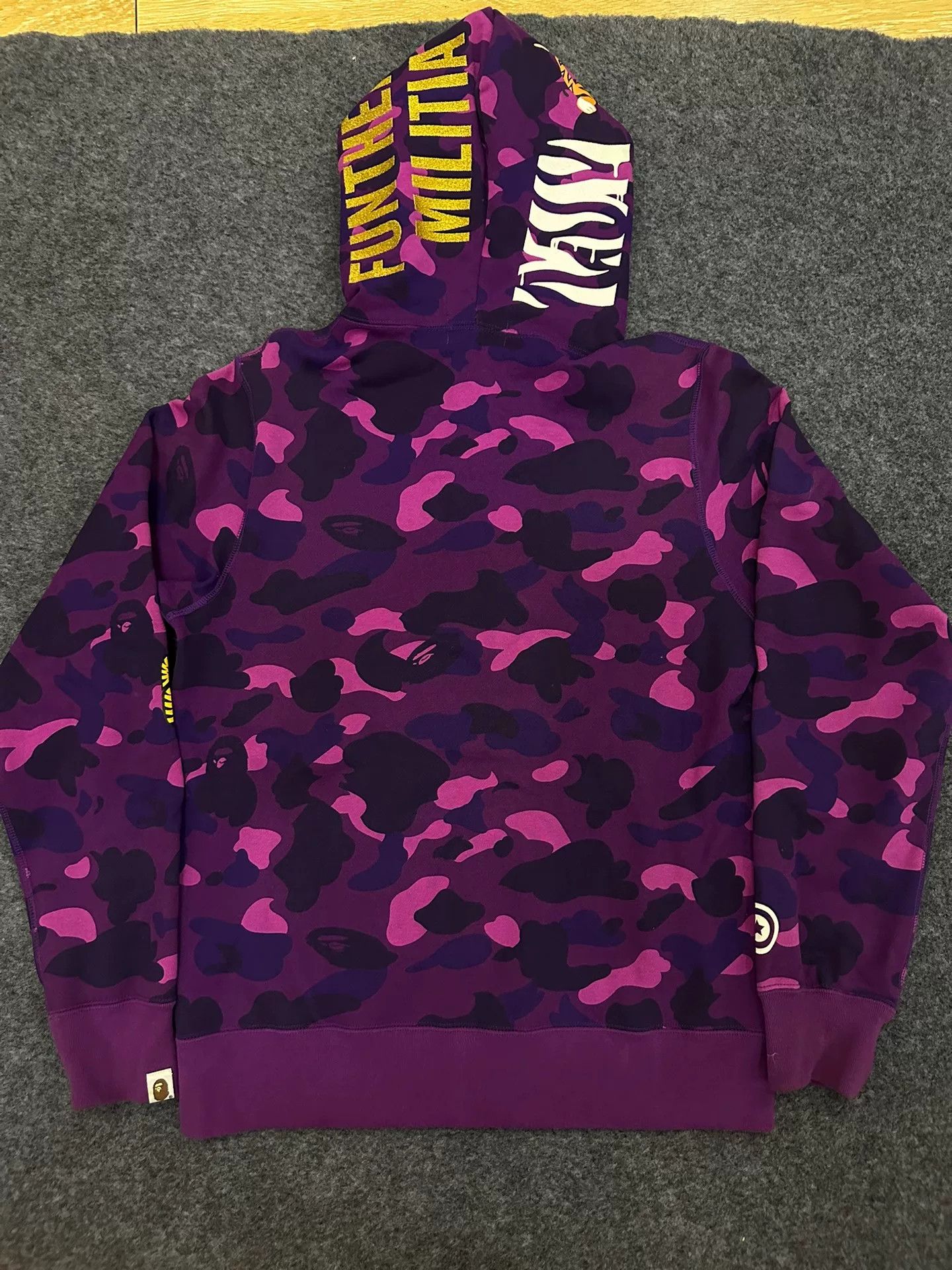 Bape Bape Multi Shark Sweatshirt Pullover Size US L / EU 52-54 / 3 - 2 Thumbnail