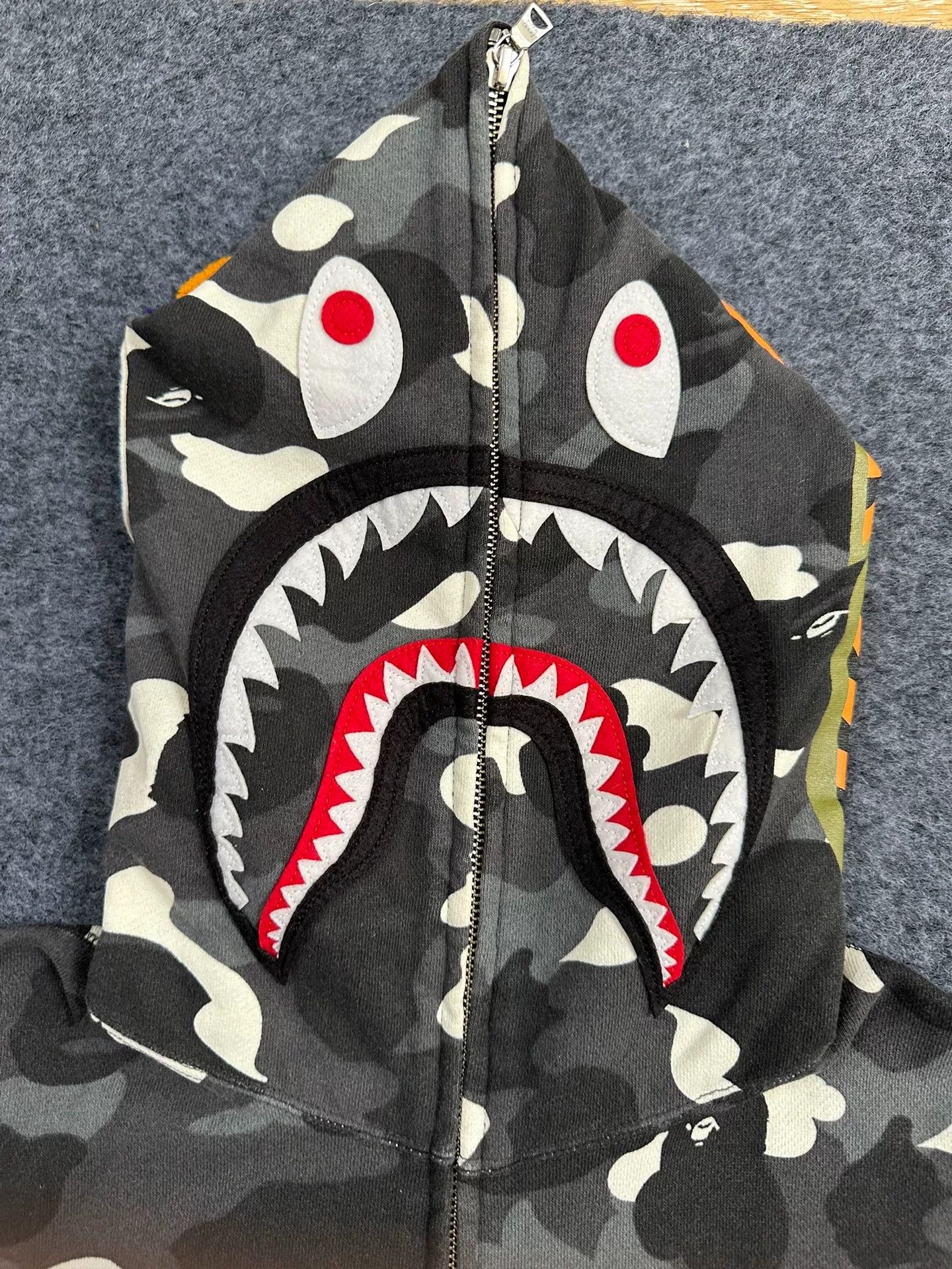 Bape Bape Multi Shark Sweatshirt Pullover Size US M / EU 48-50 / 2 - 3 Thumbnail