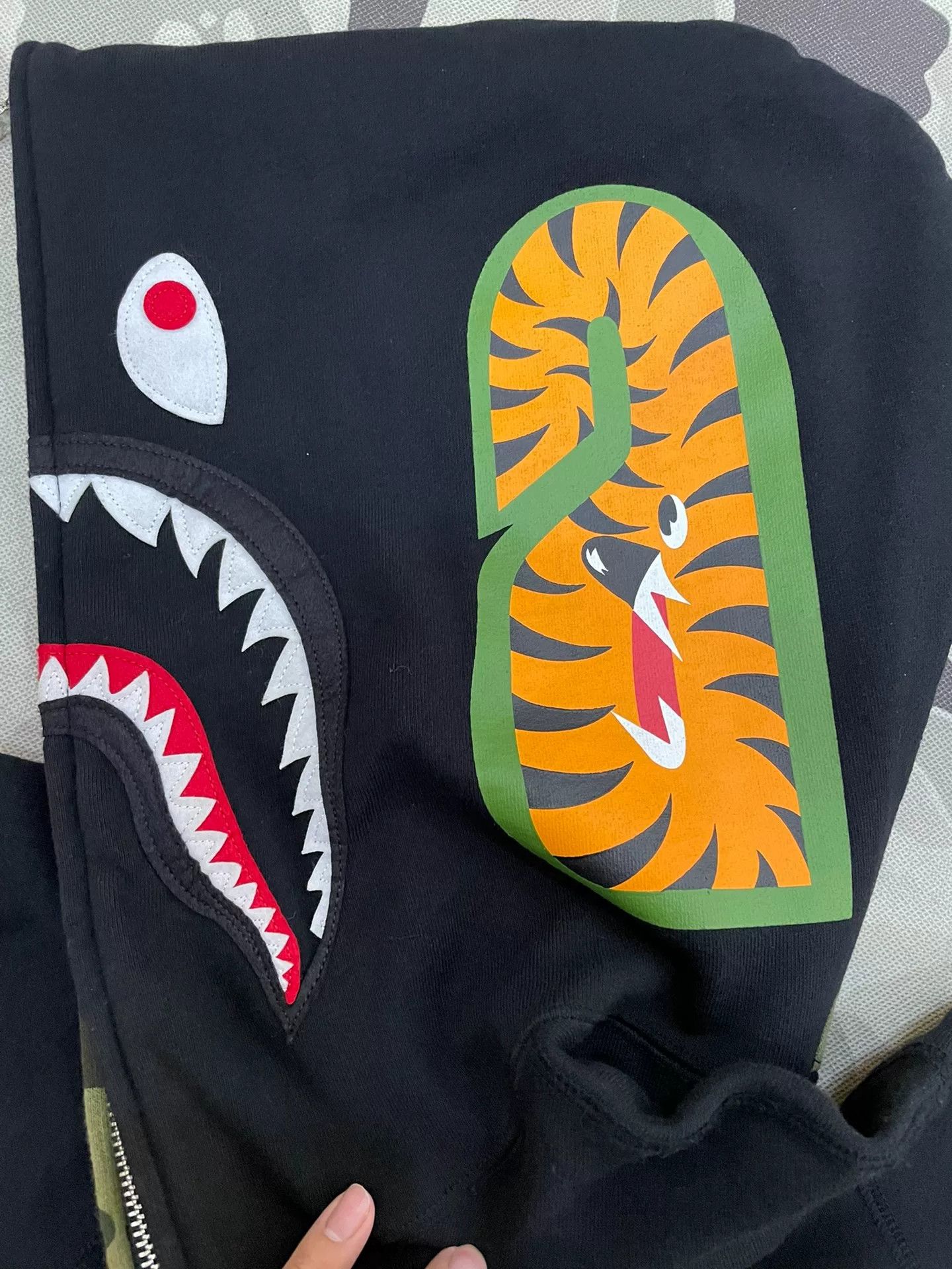 Bape Bape Shark Sweatshirt Pullover Size US L / EU 52-54 / 3 - 5 Thumbnail